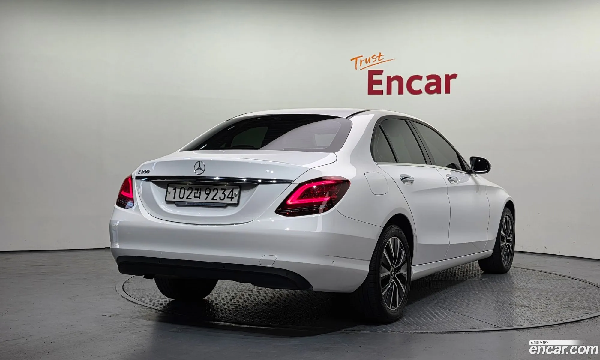 Mercedes-Benz C-Class W205 2019 — 12