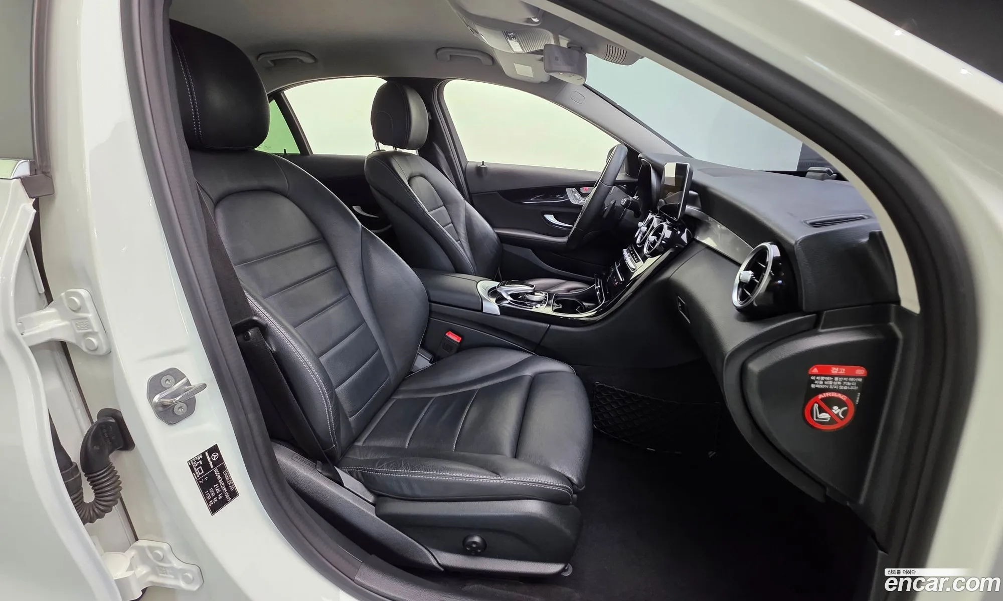 Mercedes-Benz C-Class W205 2019 — 10