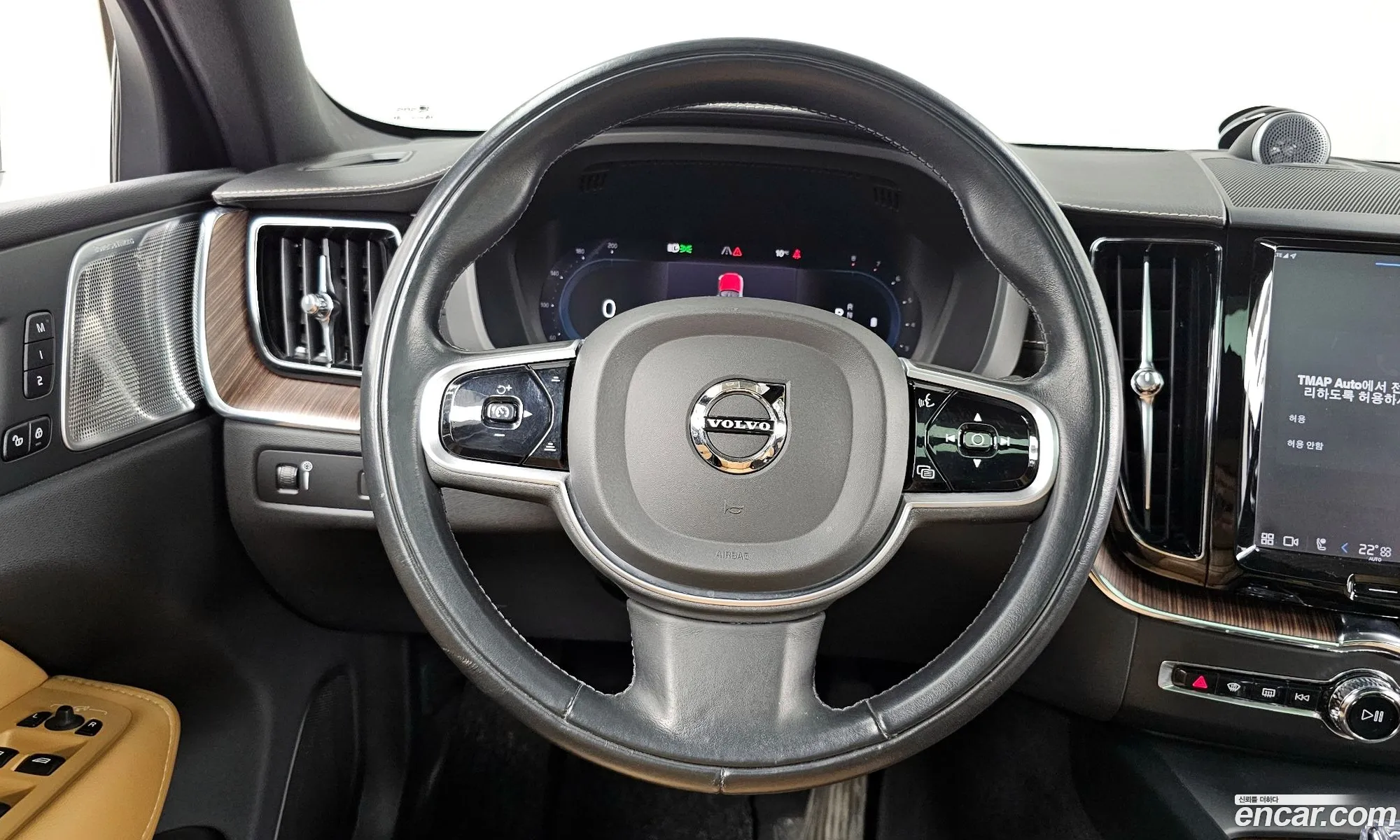 Volvo XC60 2021 — 15