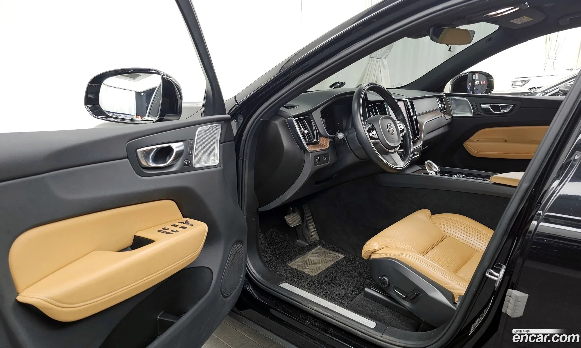 Volvo XC60 2021 — 14