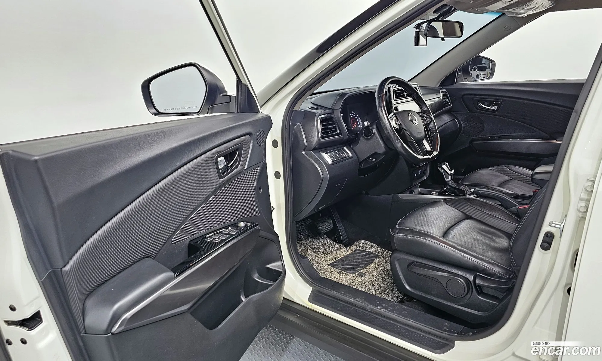 KG Mobility (SsangYong) Tivoli 2019 — 18