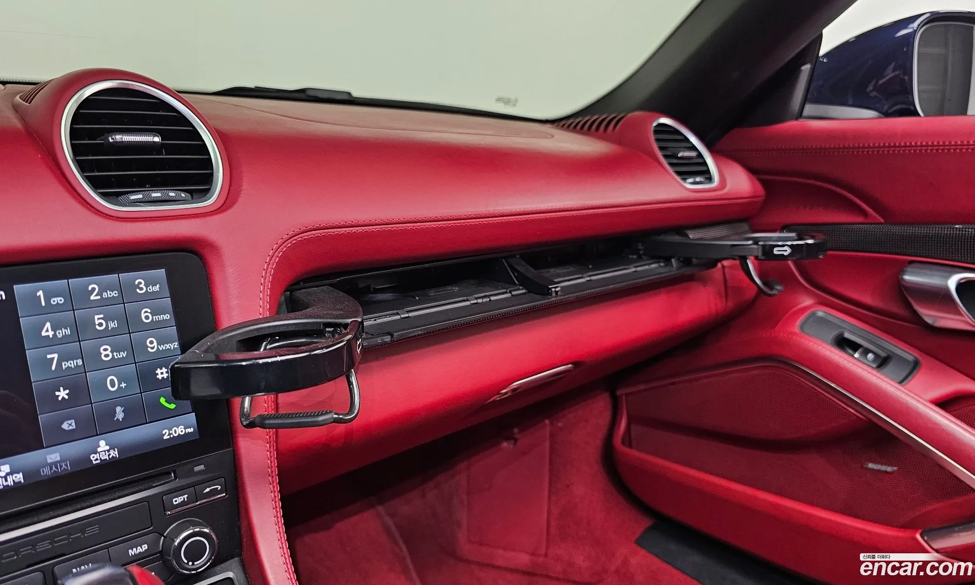 Porsche 718 Boxster 2019 WP0CB298XKS228588 — 16