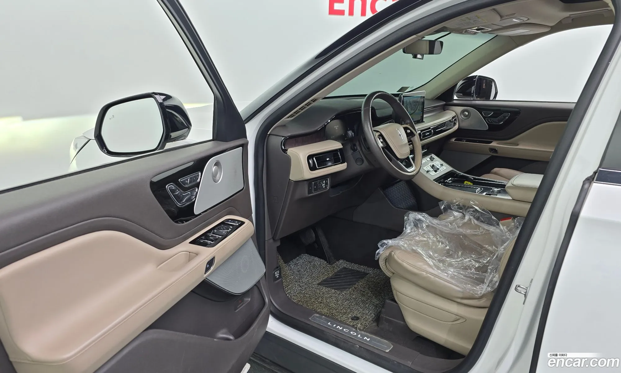 Lincoln Aviator 2021 — 18
