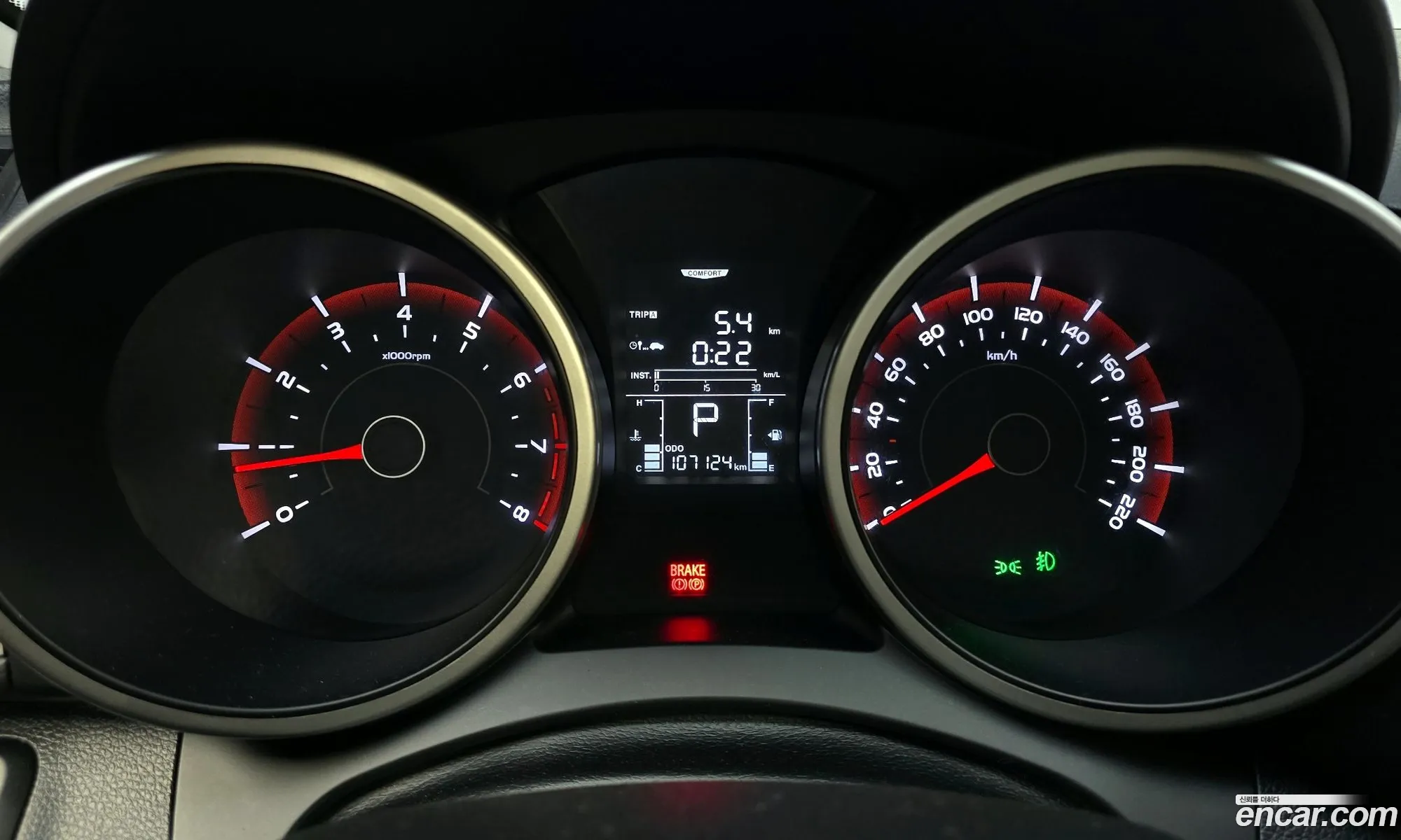 KG Mobility (SsangYong) Tivoli 2015 — 18