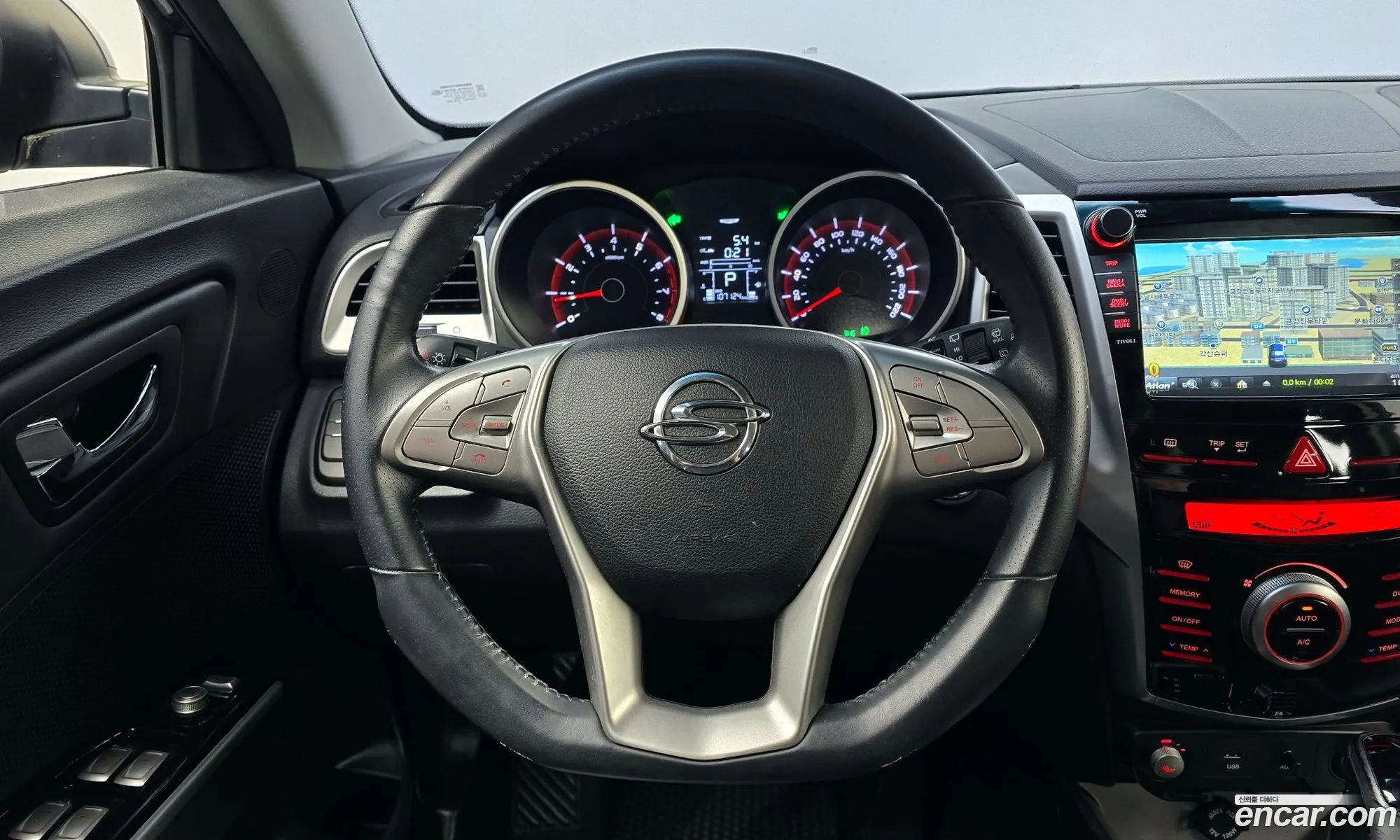 KG Mobility (SsangYong) Tivoli 2015 — 13