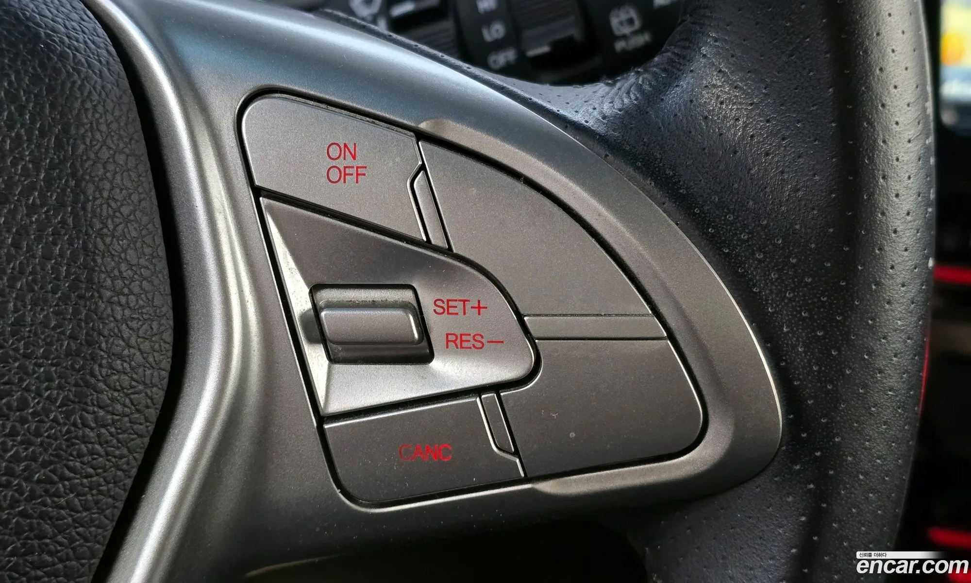 KG Mobility (SsangYong) Tivoli 2015 — 17
