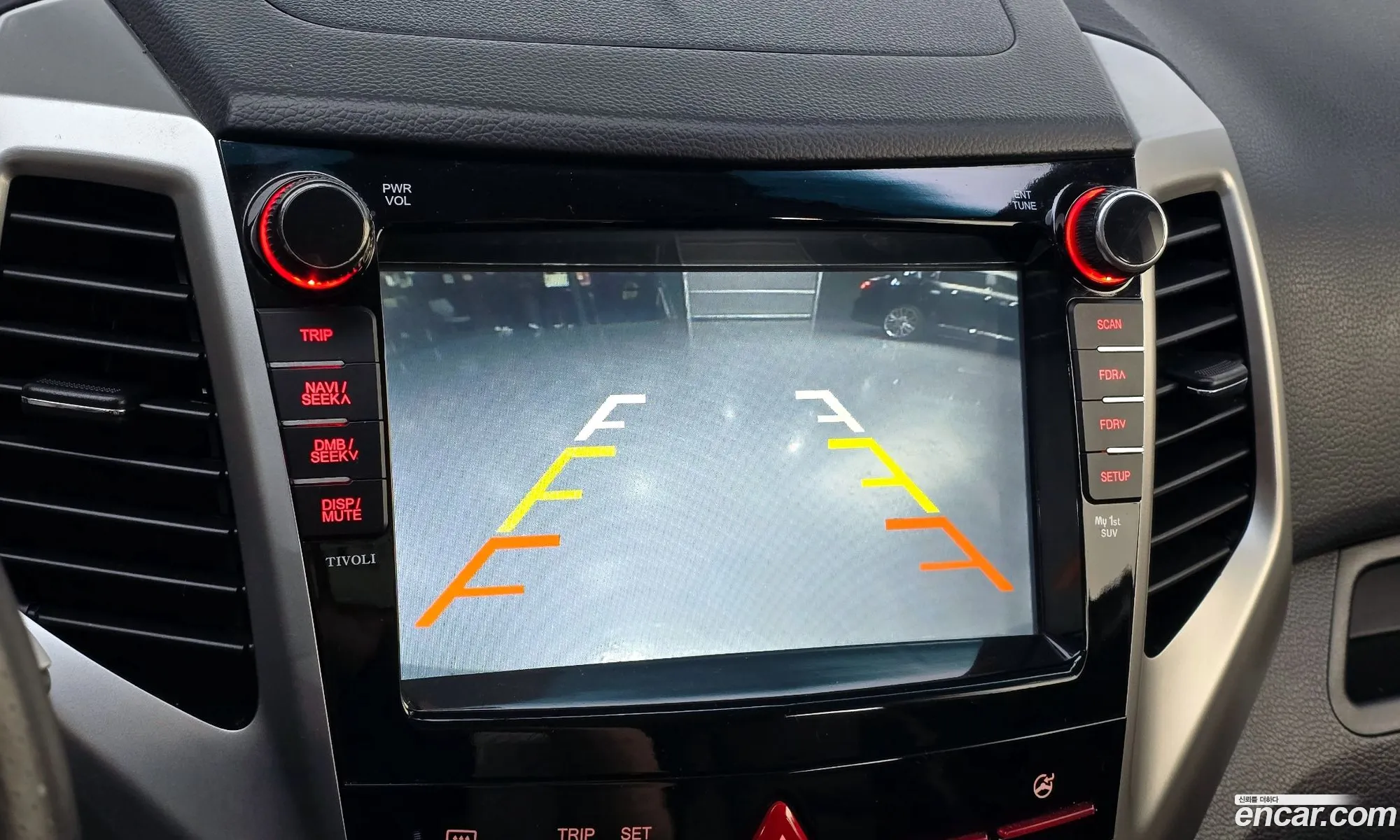 KG Mobility (SsangYong) Tivoli 2015 — 3