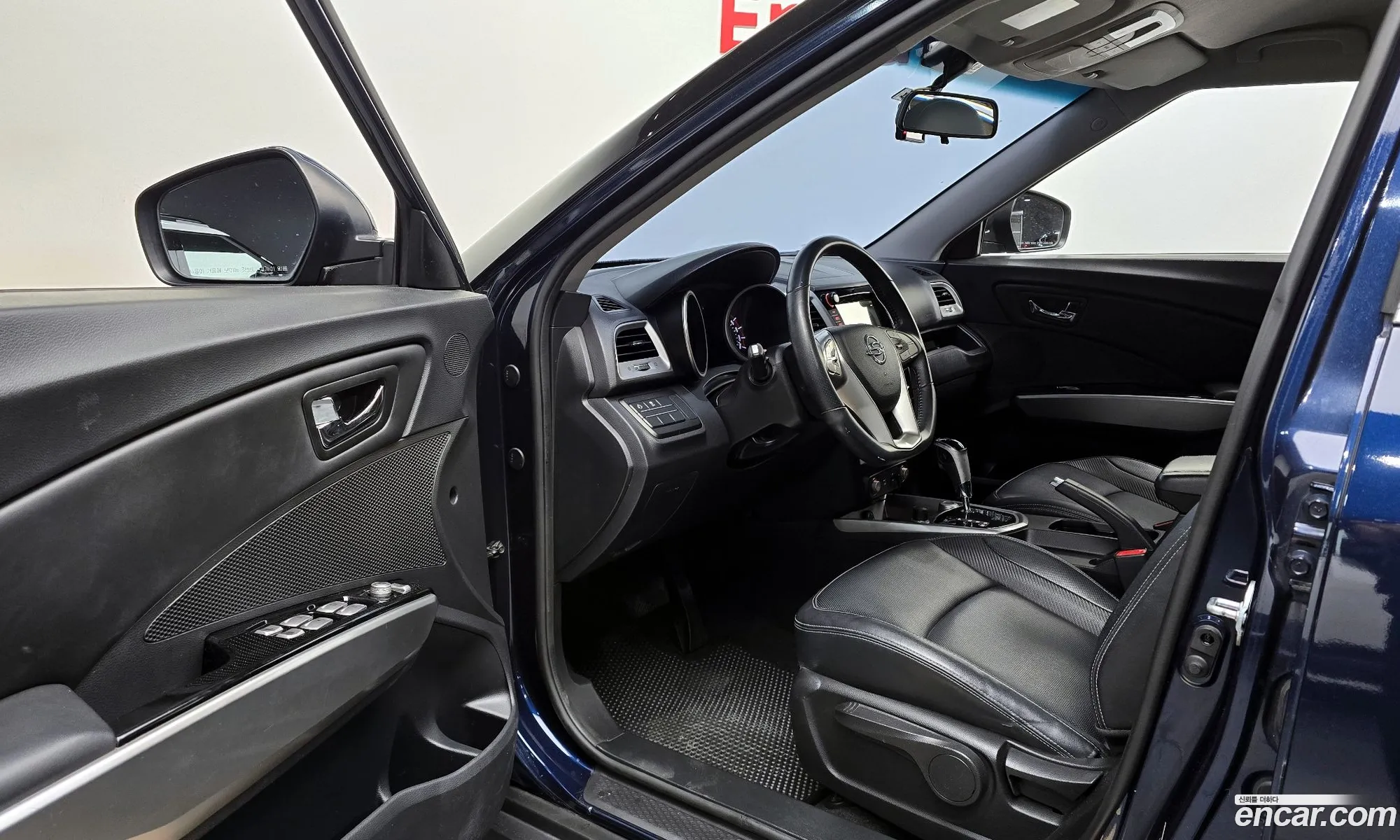 KG Mobility (SsangYong) Tivoli 2015 — 19