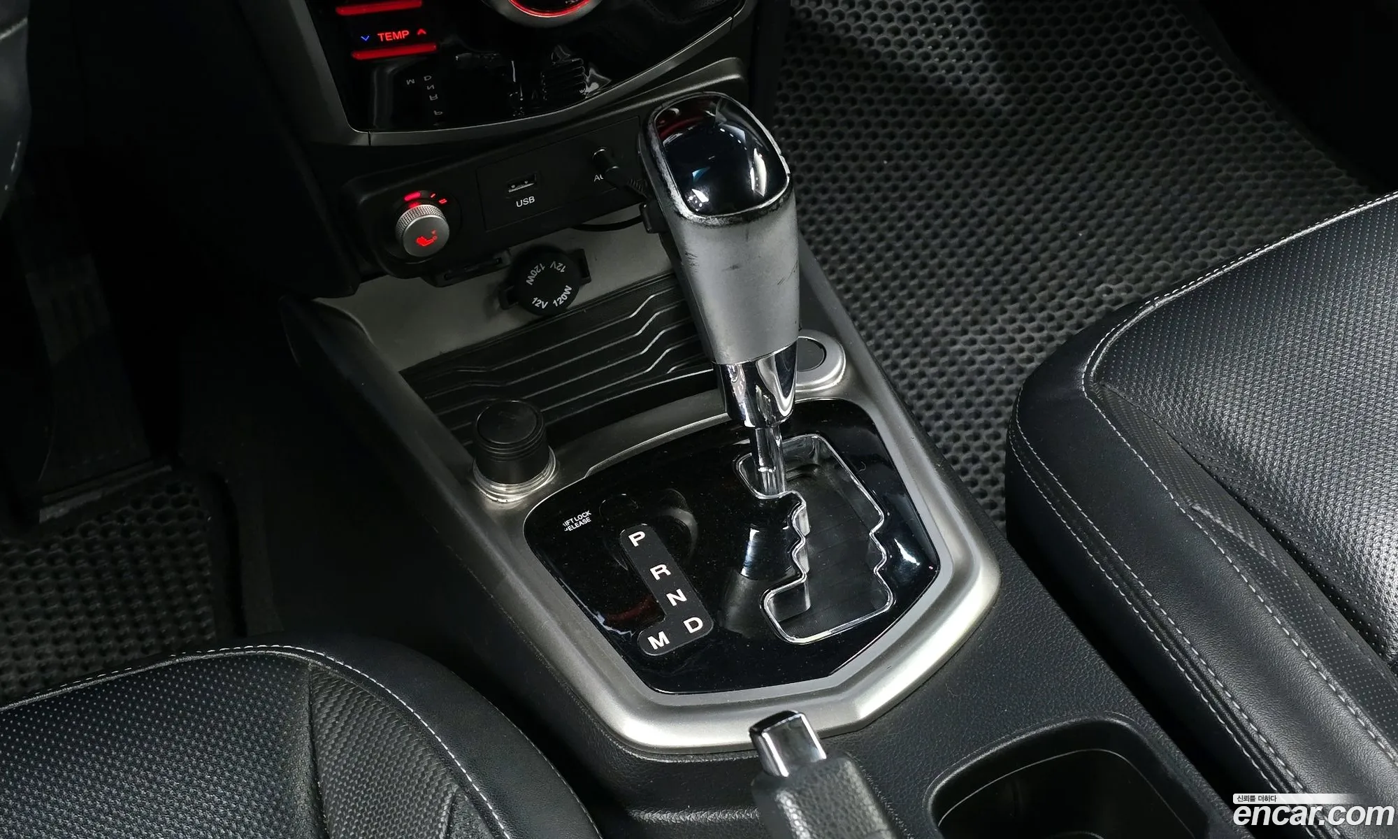 KG Mobility (SsangYong) Tivoli 2015 — 15