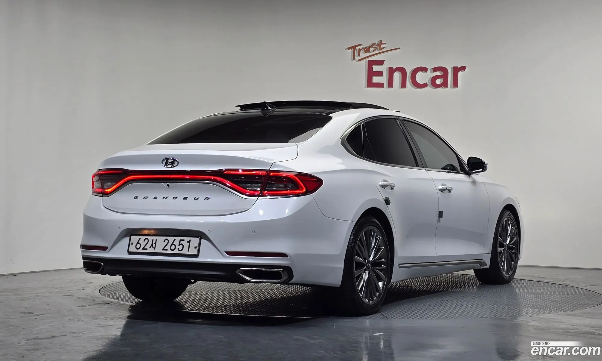 Hyundai Grandeur IG 2017 — 11