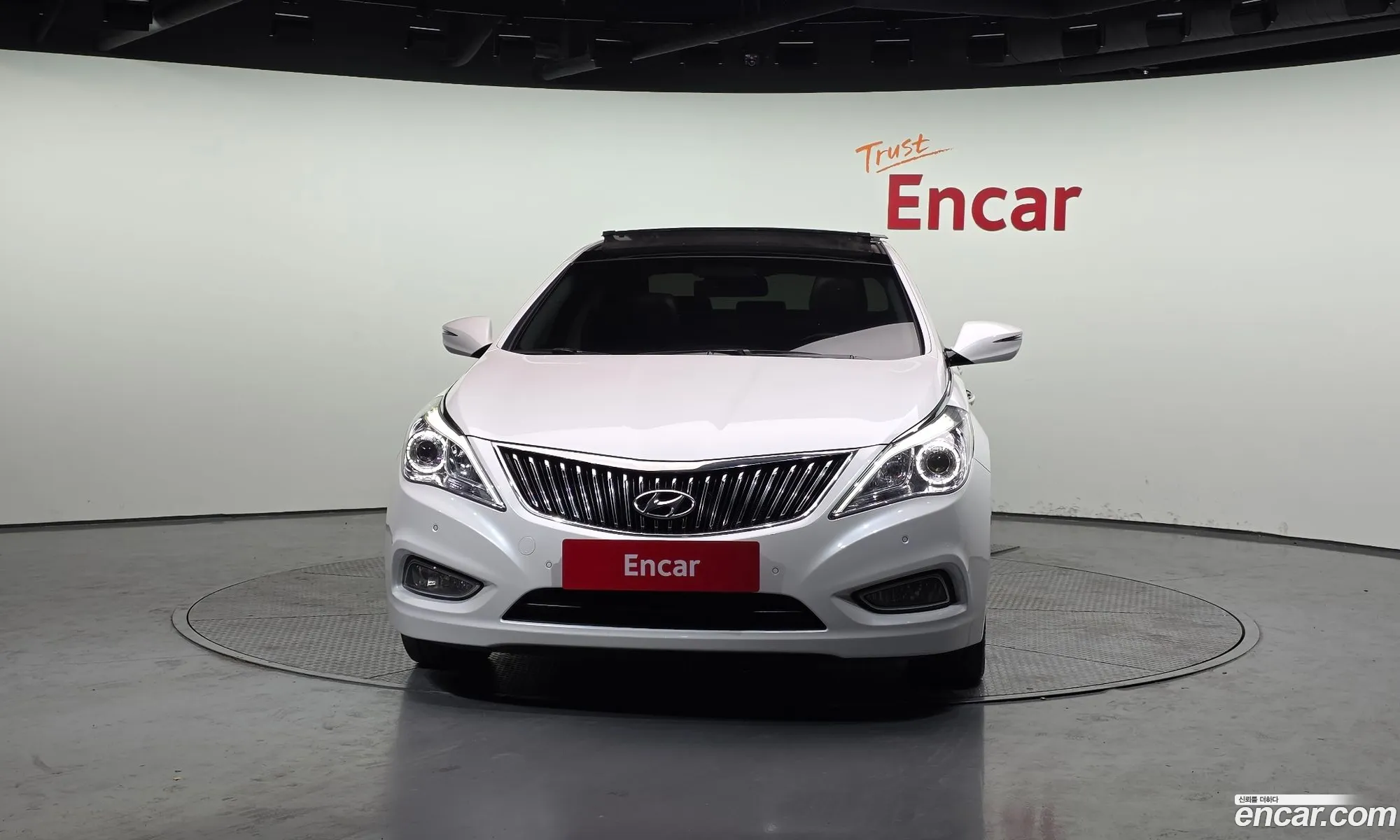 Hyundai Grandeur HG 2014 — 13