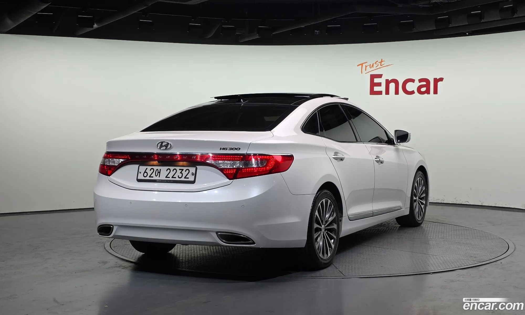 Hyundai Grandeur HG 2014 — 15