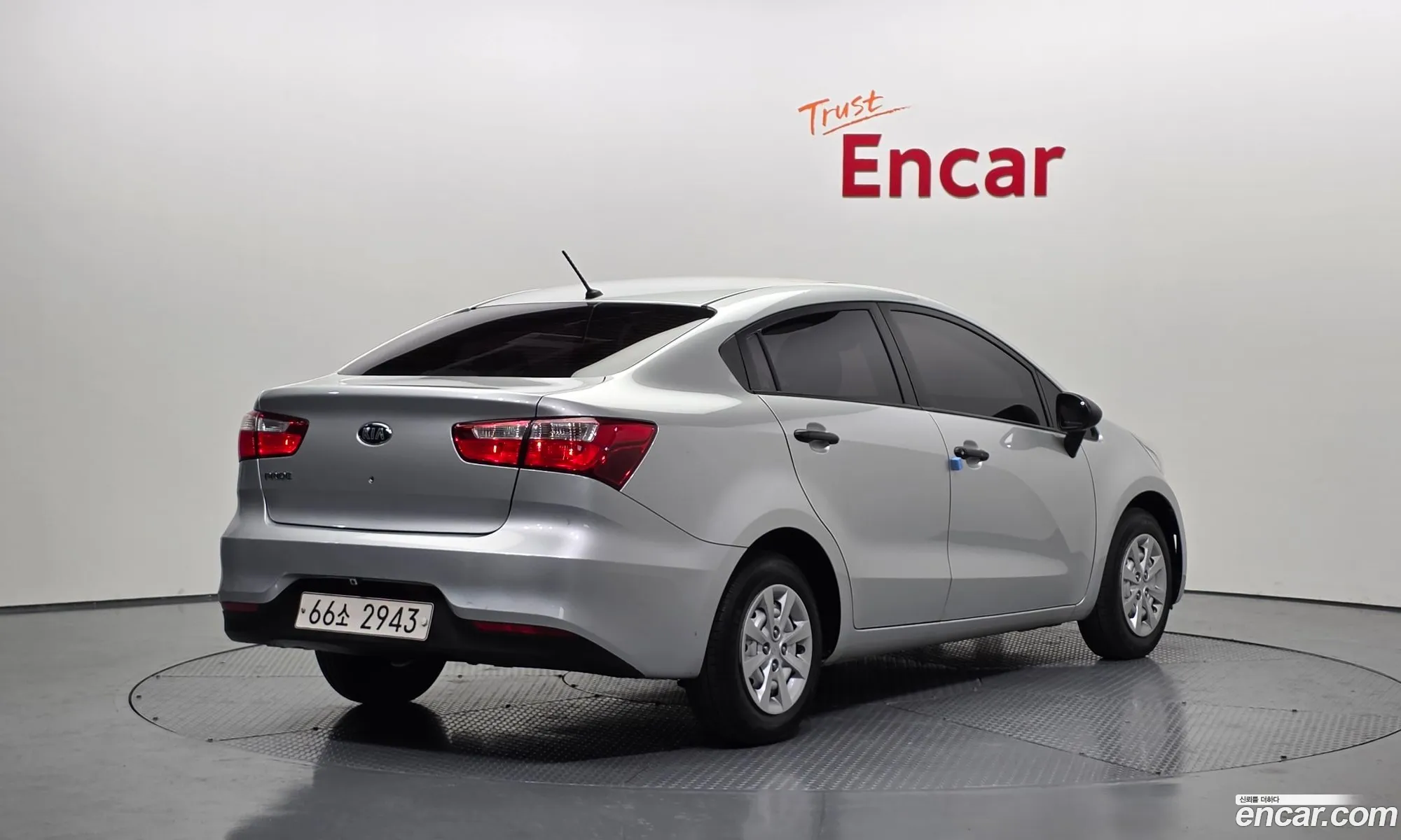Kia Pride 2015 — 18