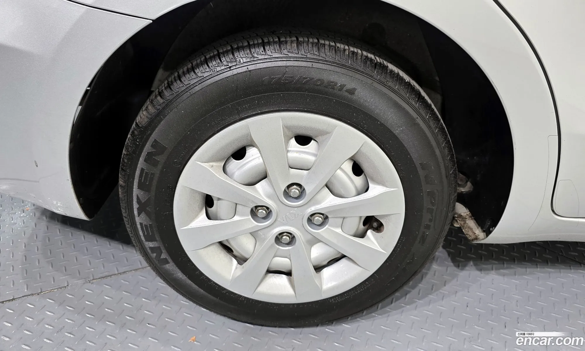 Kia Pride 2015 — 11