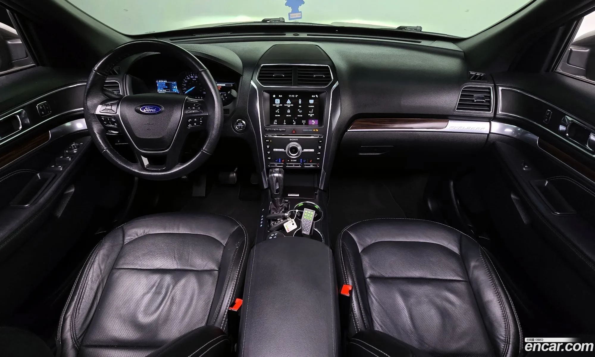 Ford Explorer 2018 1FM5K8FH9JGB23747 — 16