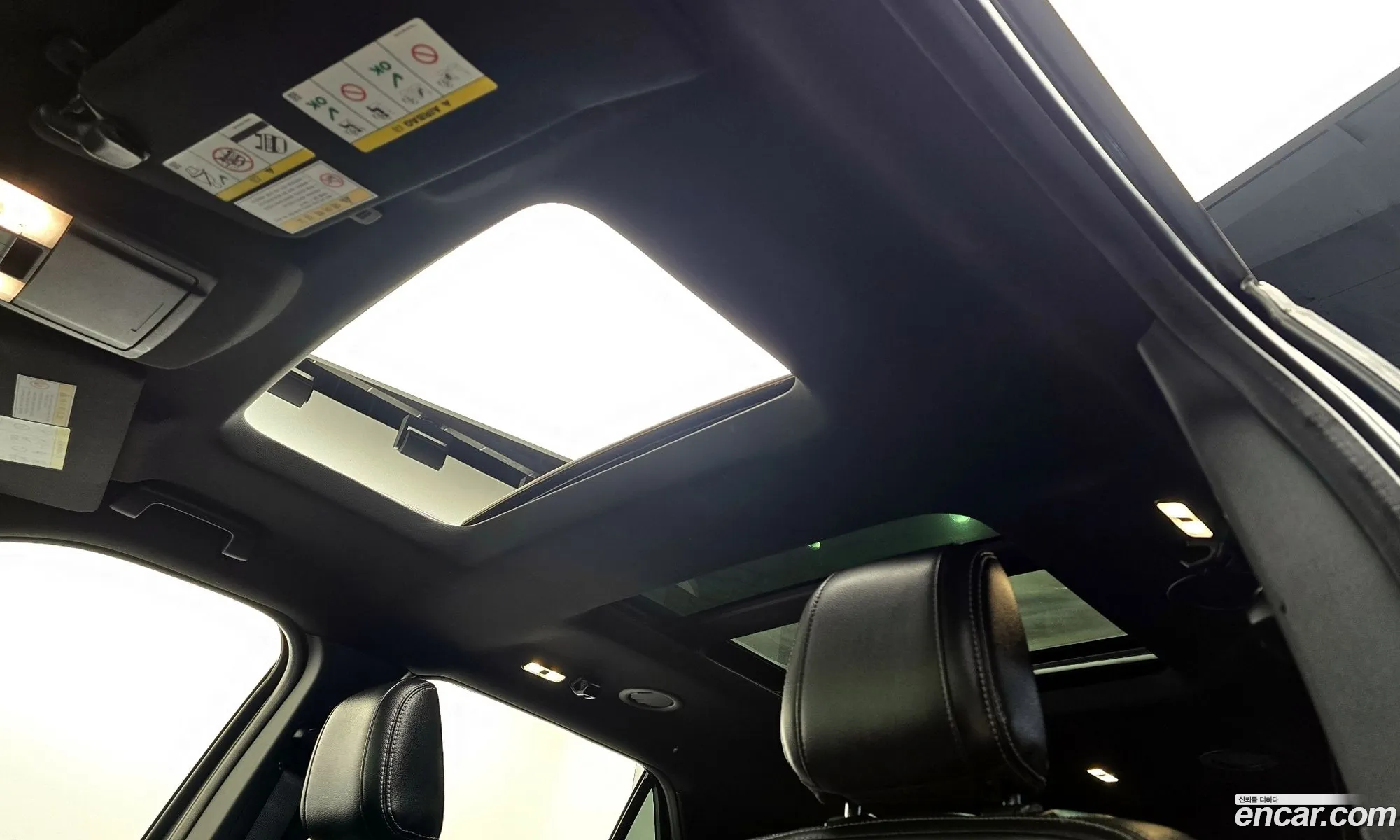 Ford Explorer 2018 1FM5K8FH9JGB23747 — 13