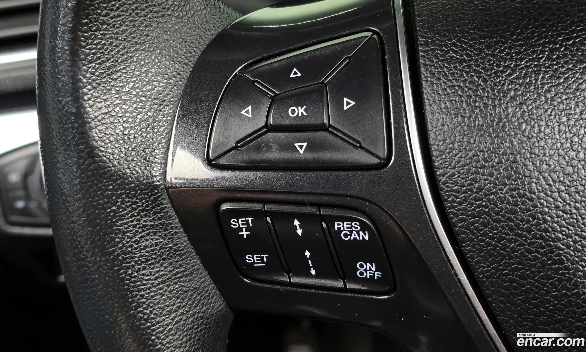 Ford Explorer 2018 1FM5K8FH9JGB23747 — 11
