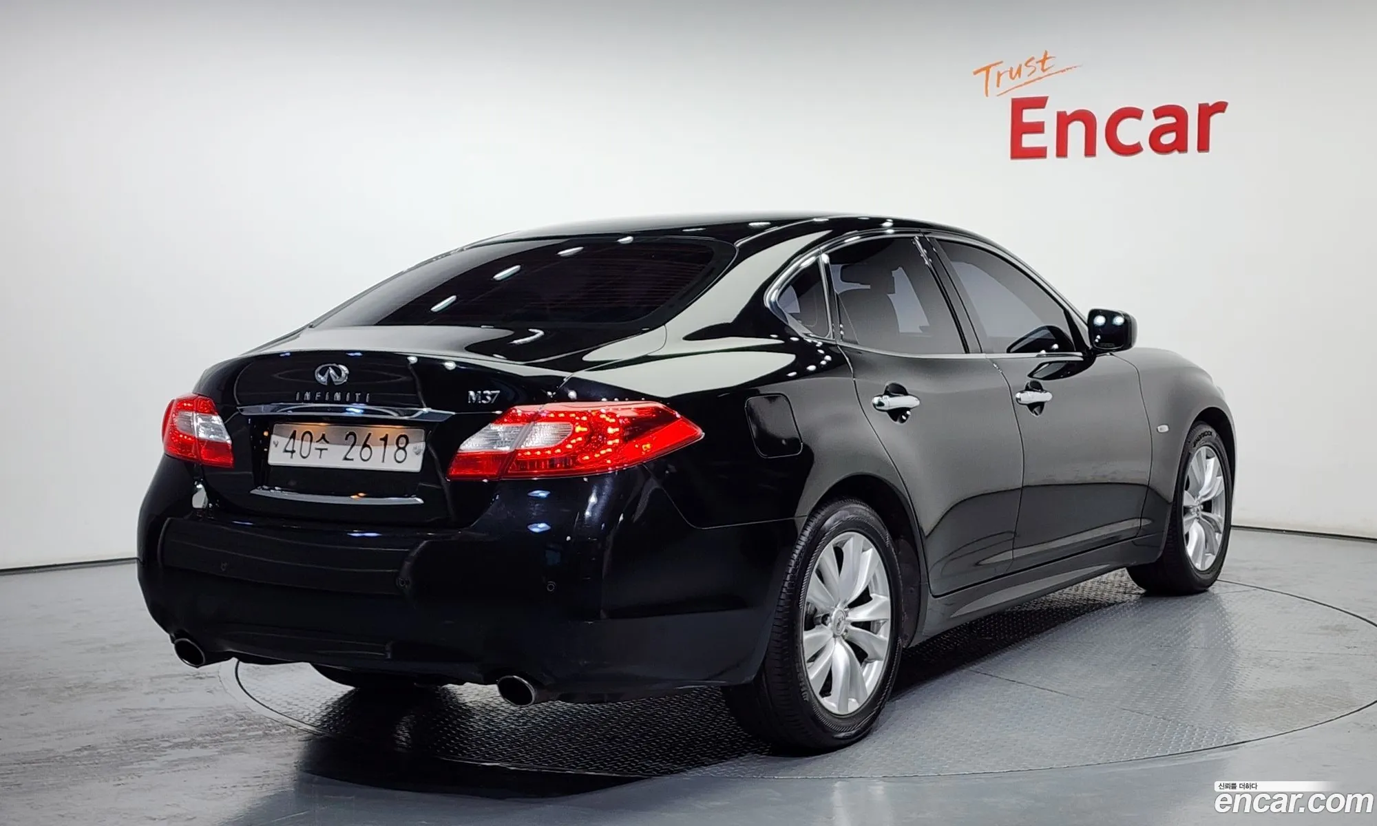 Infiniti M37