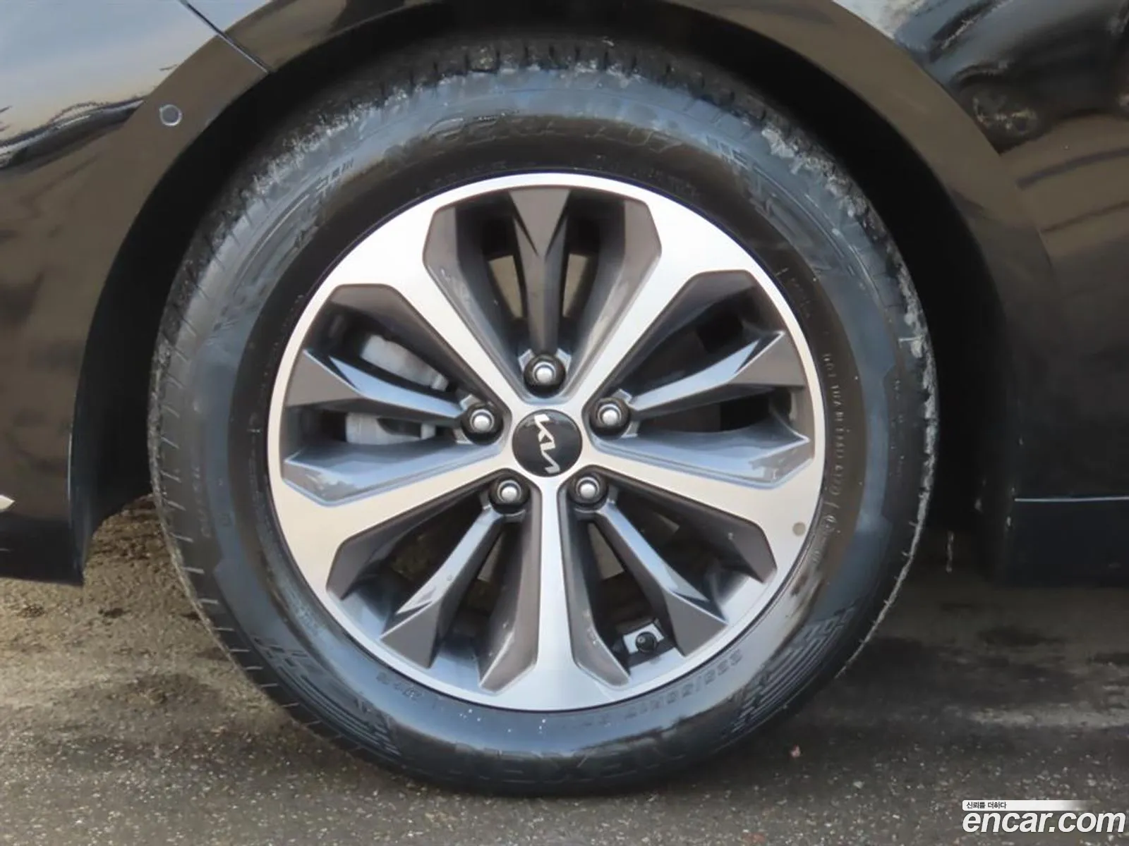 Kia K8 Hybrid 2022 — 11