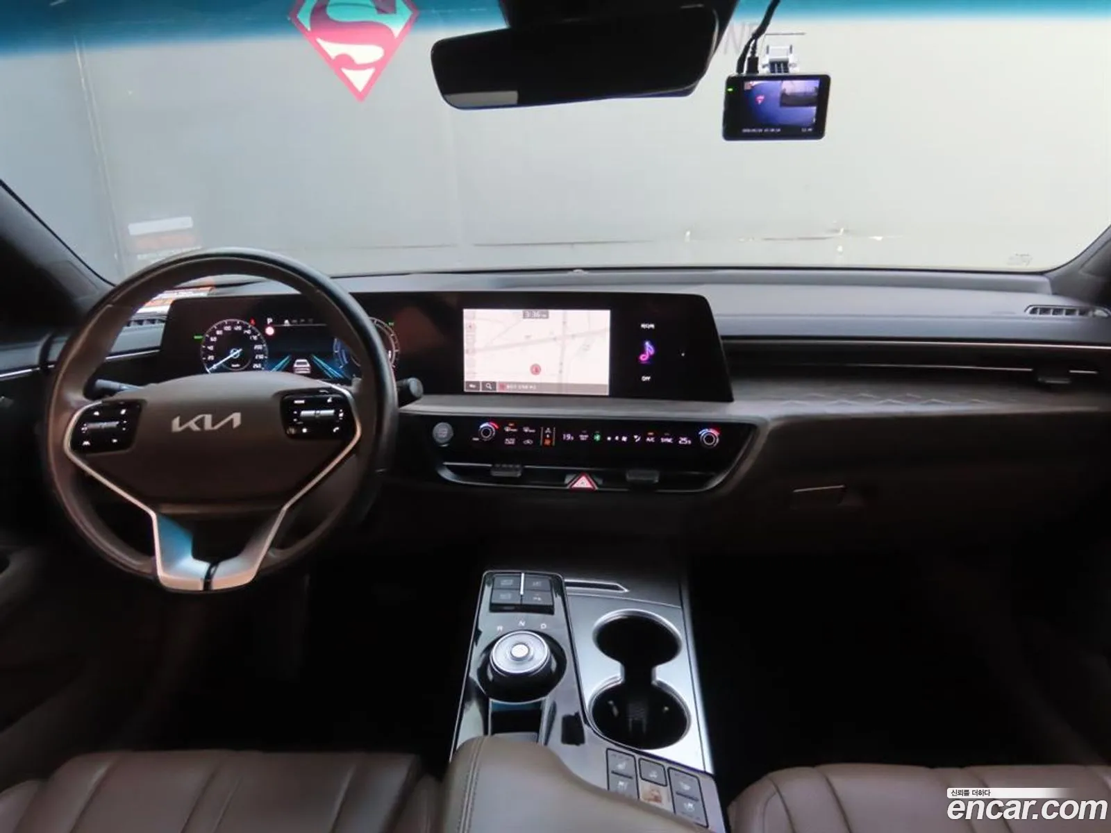 Kia K8 Hybrid 2022 — 9
