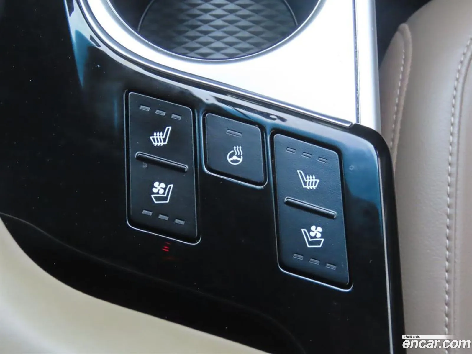 Kia K8 Hybrid 2022 — 18
