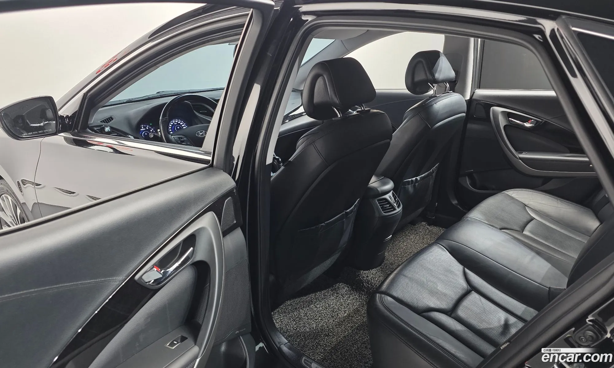 Hyundai Grandeur HG 2013 — 11