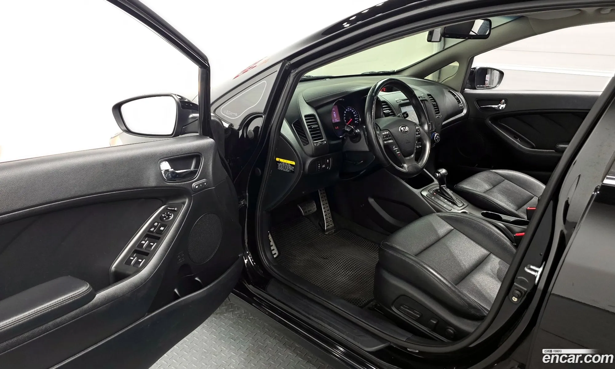 Kia K3 2013 — 4