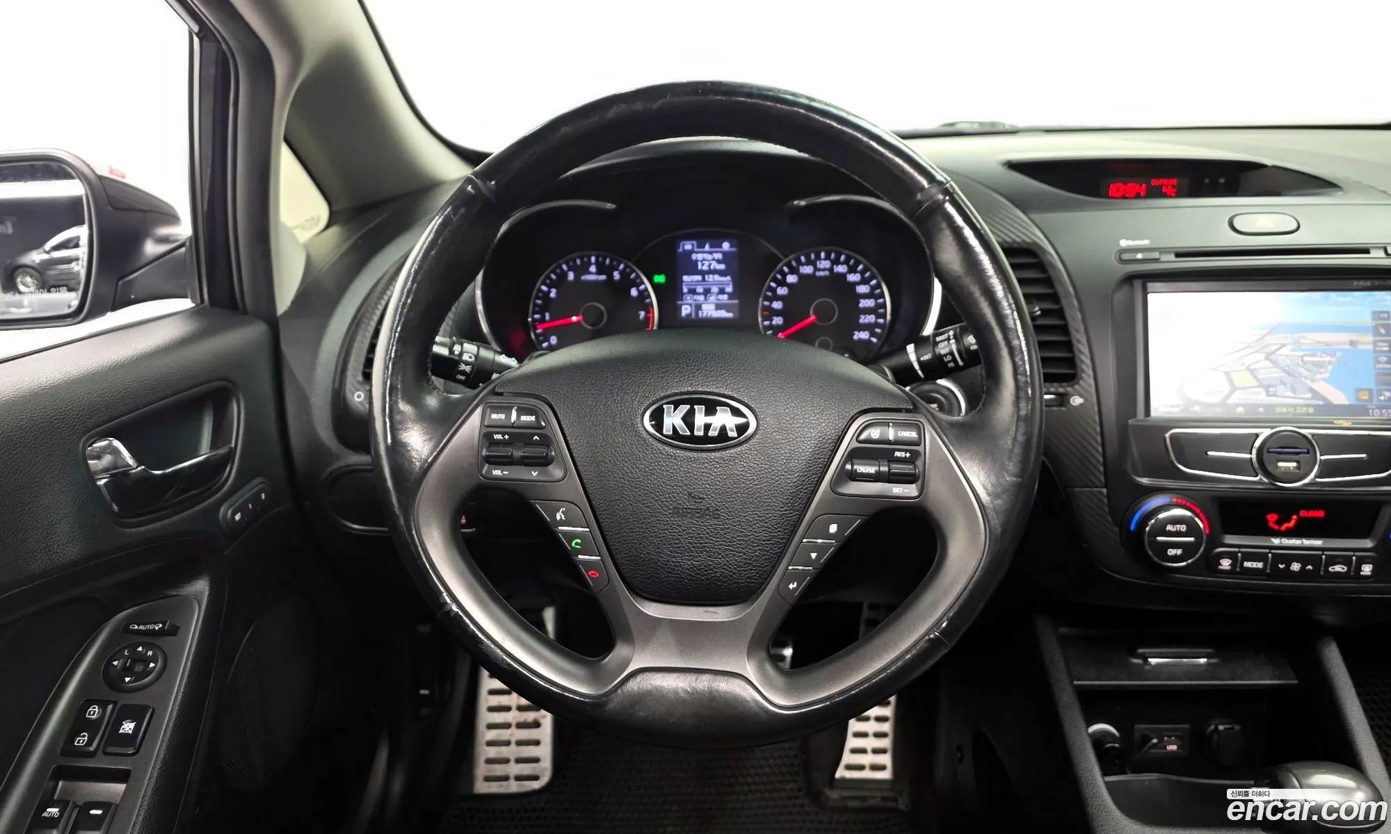 Kia K3 2013 — 2