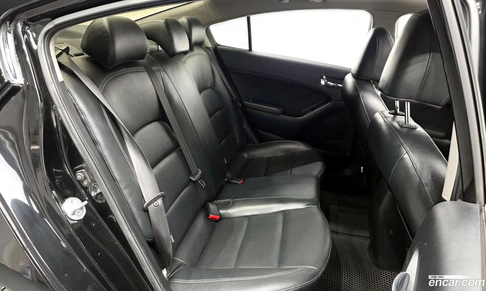 Kia K3 2013 — 19