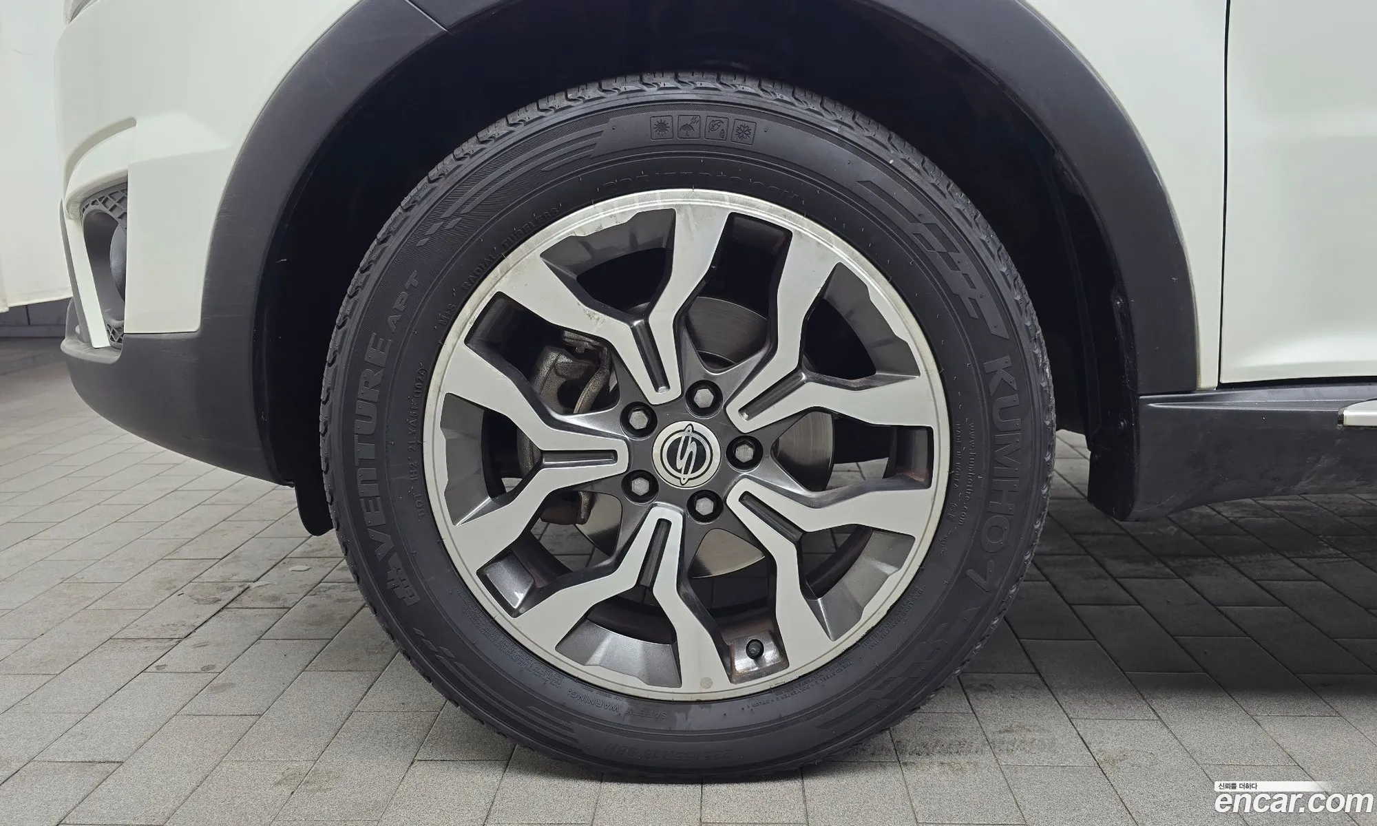 KG Mobility (SsangYong) Korando C 2016 — 15