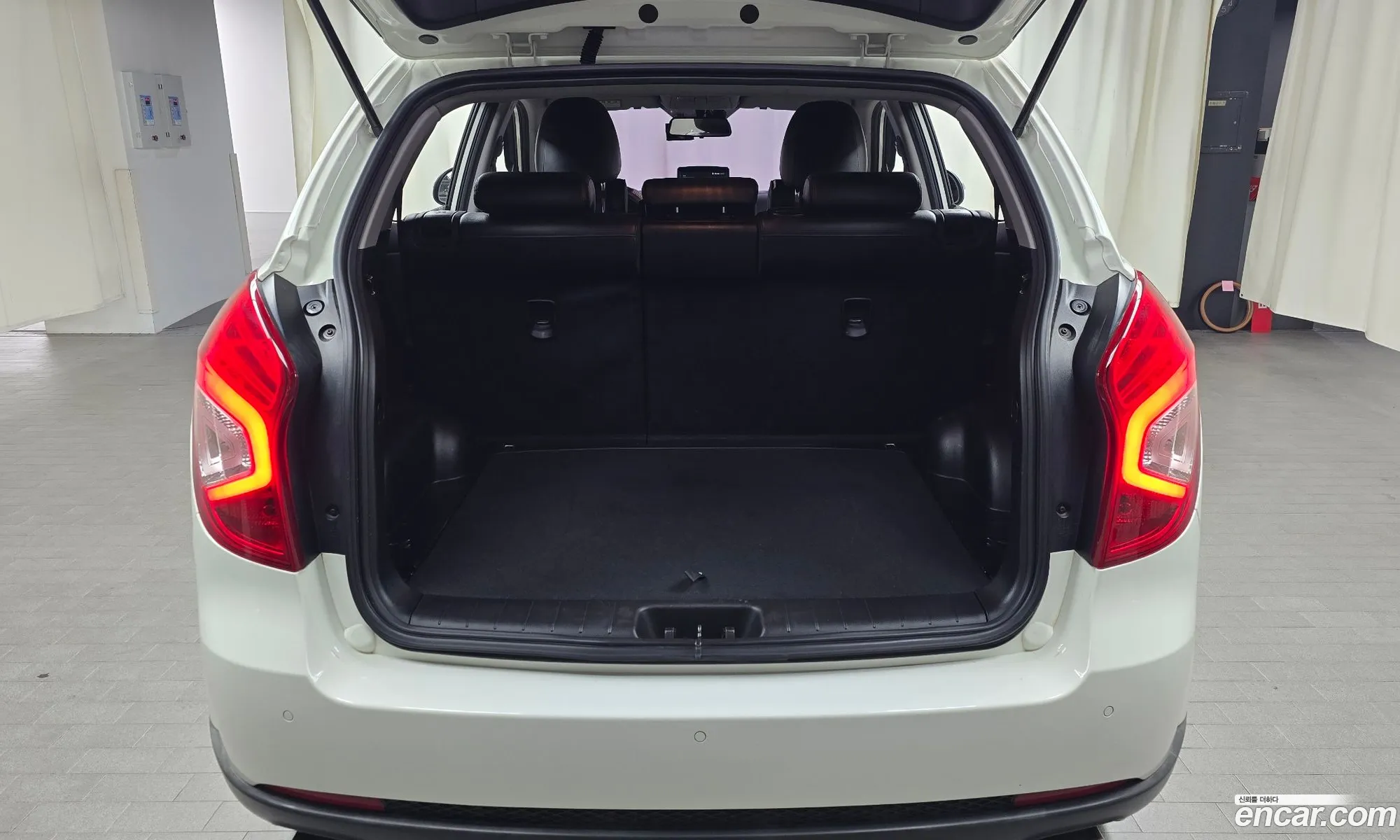 KG Mobility (SsangYong) Korando C 2016 — 12