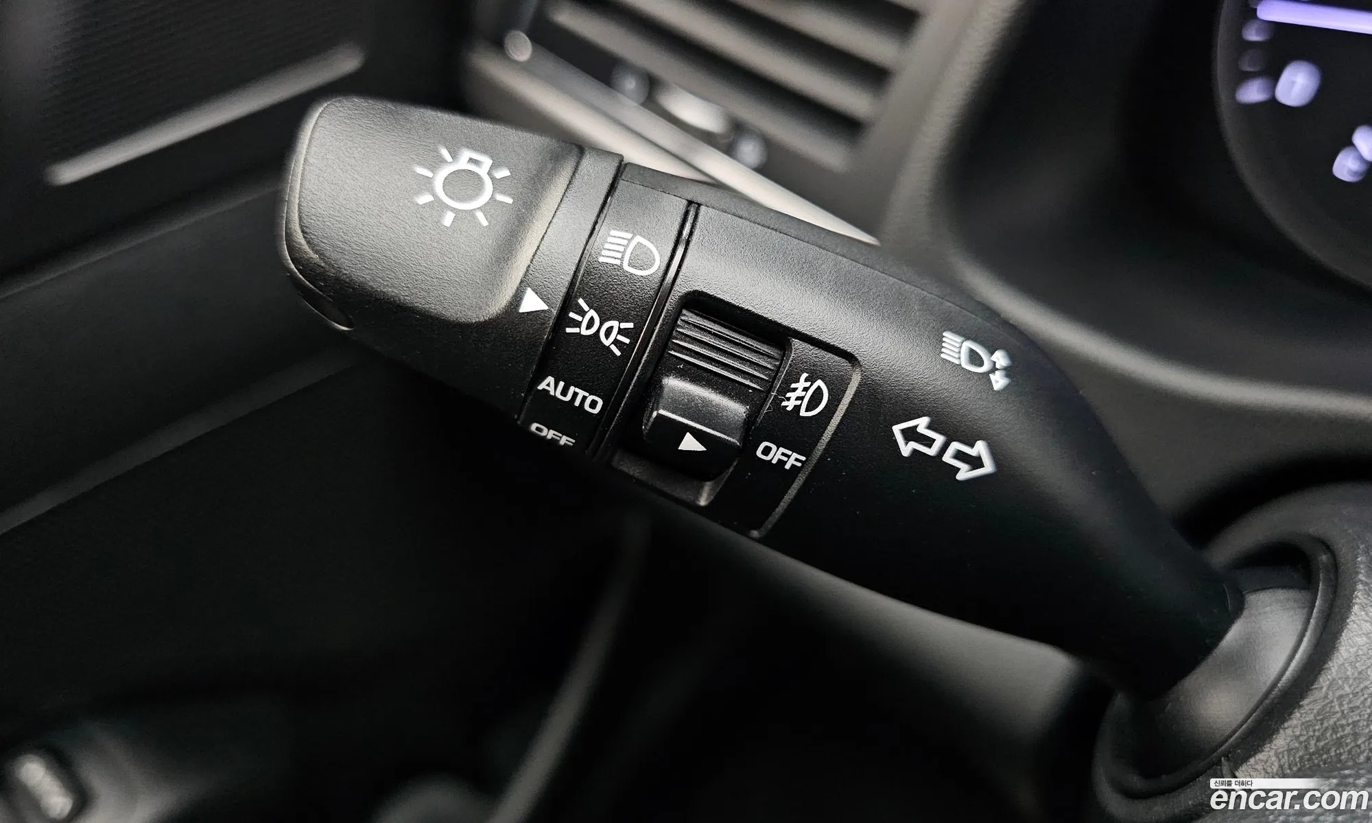 Hyundai Elantra AD 2016 — 8