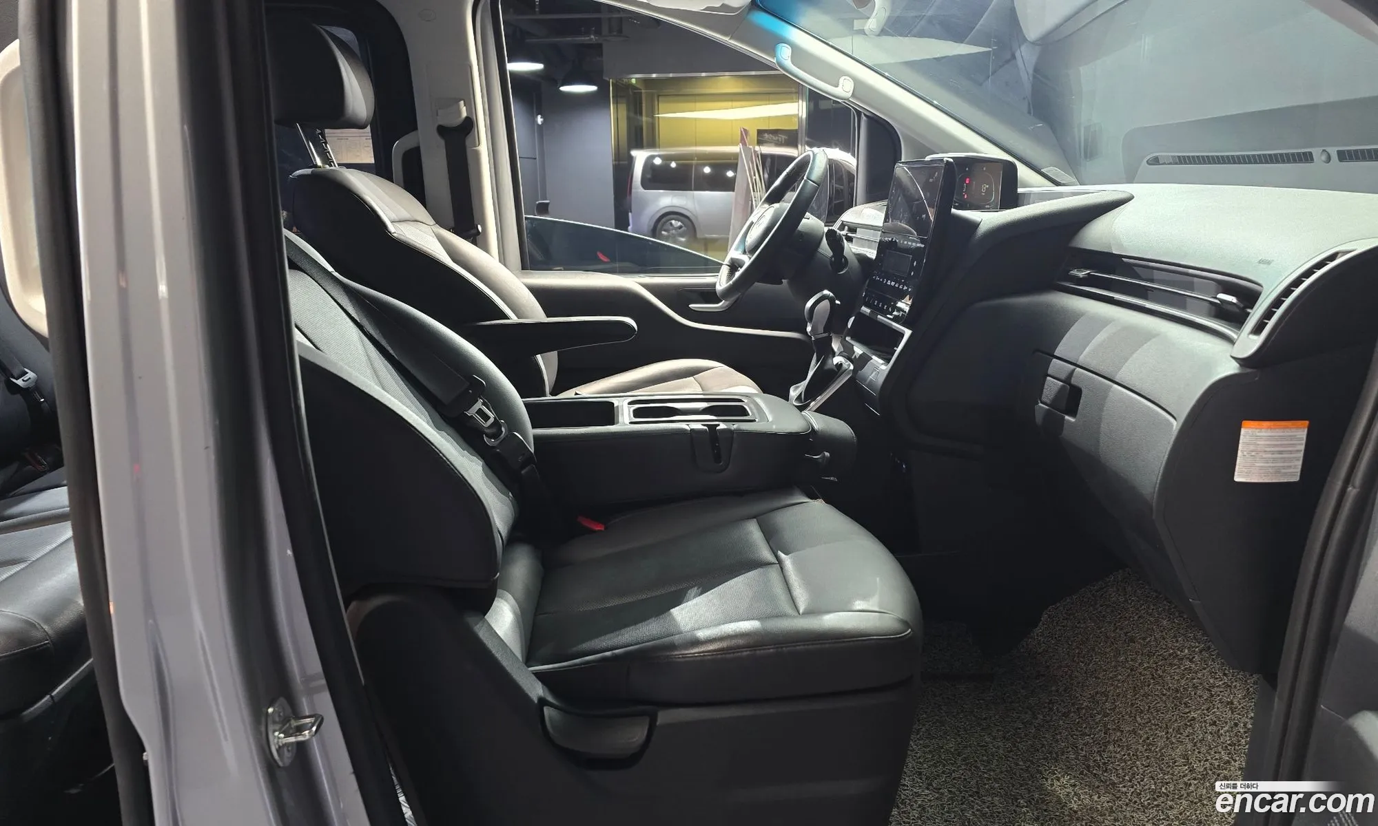 Hyundai Staria 2024 — 6