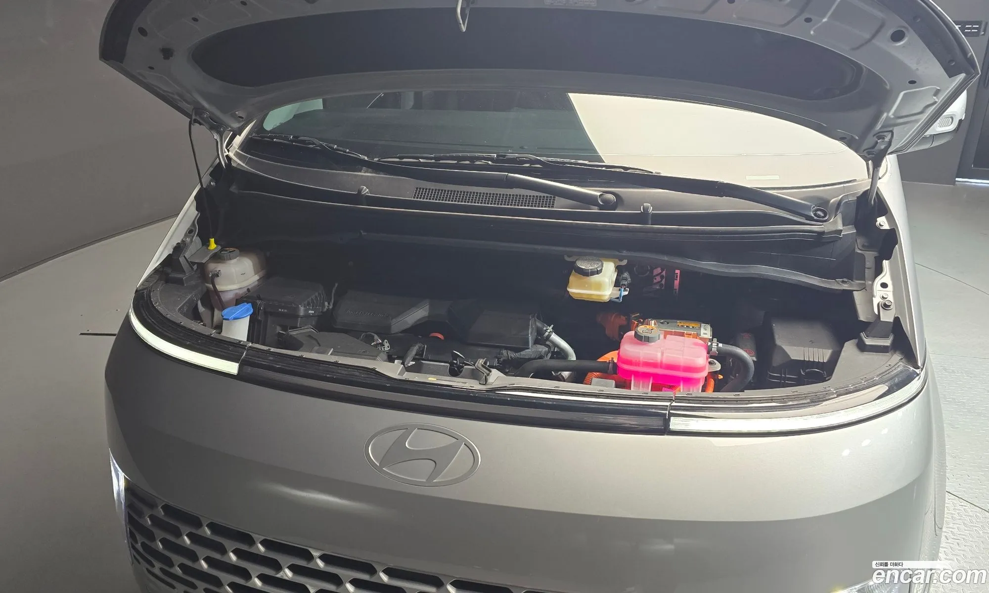 Hyundai Staria 2024 — 13
