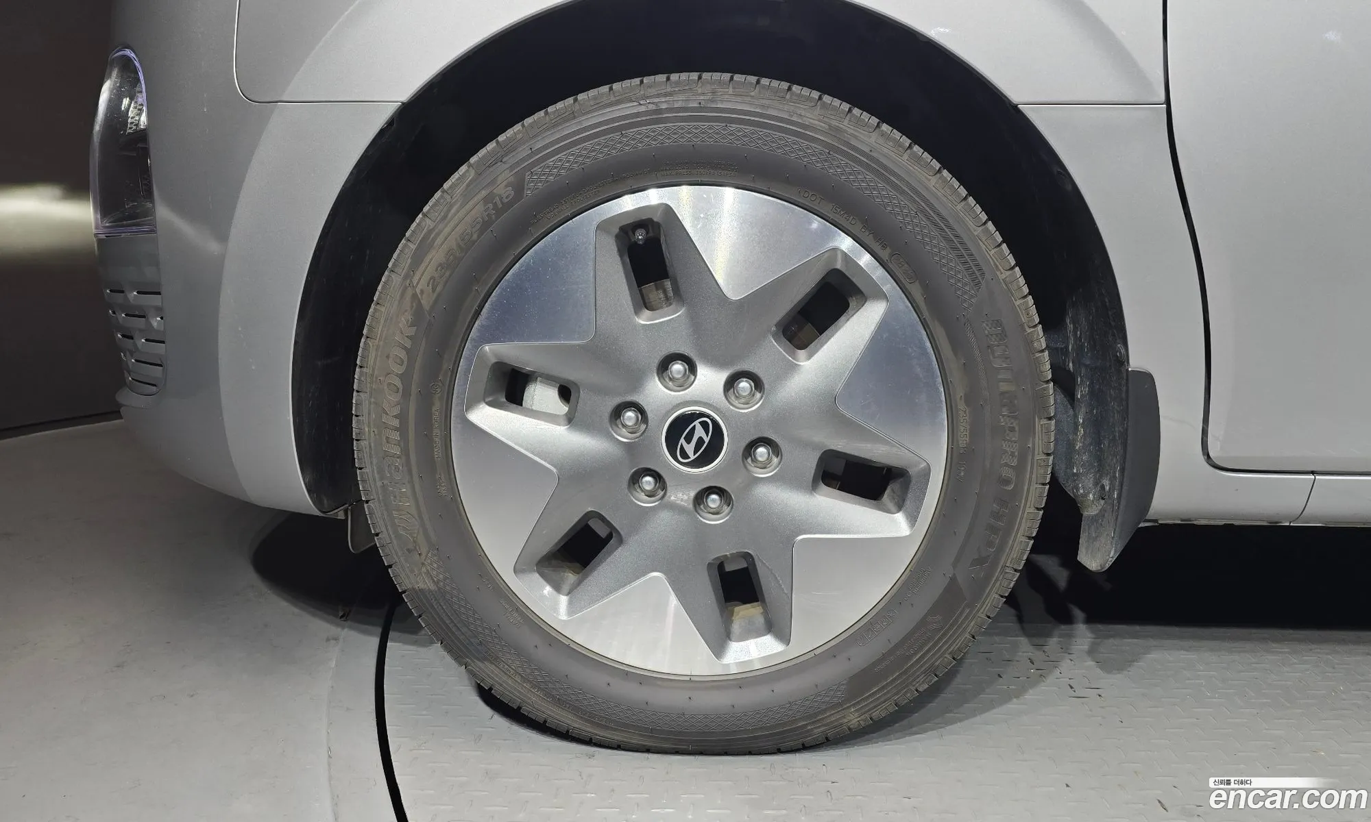 Hyundai Staria 2024 — 17