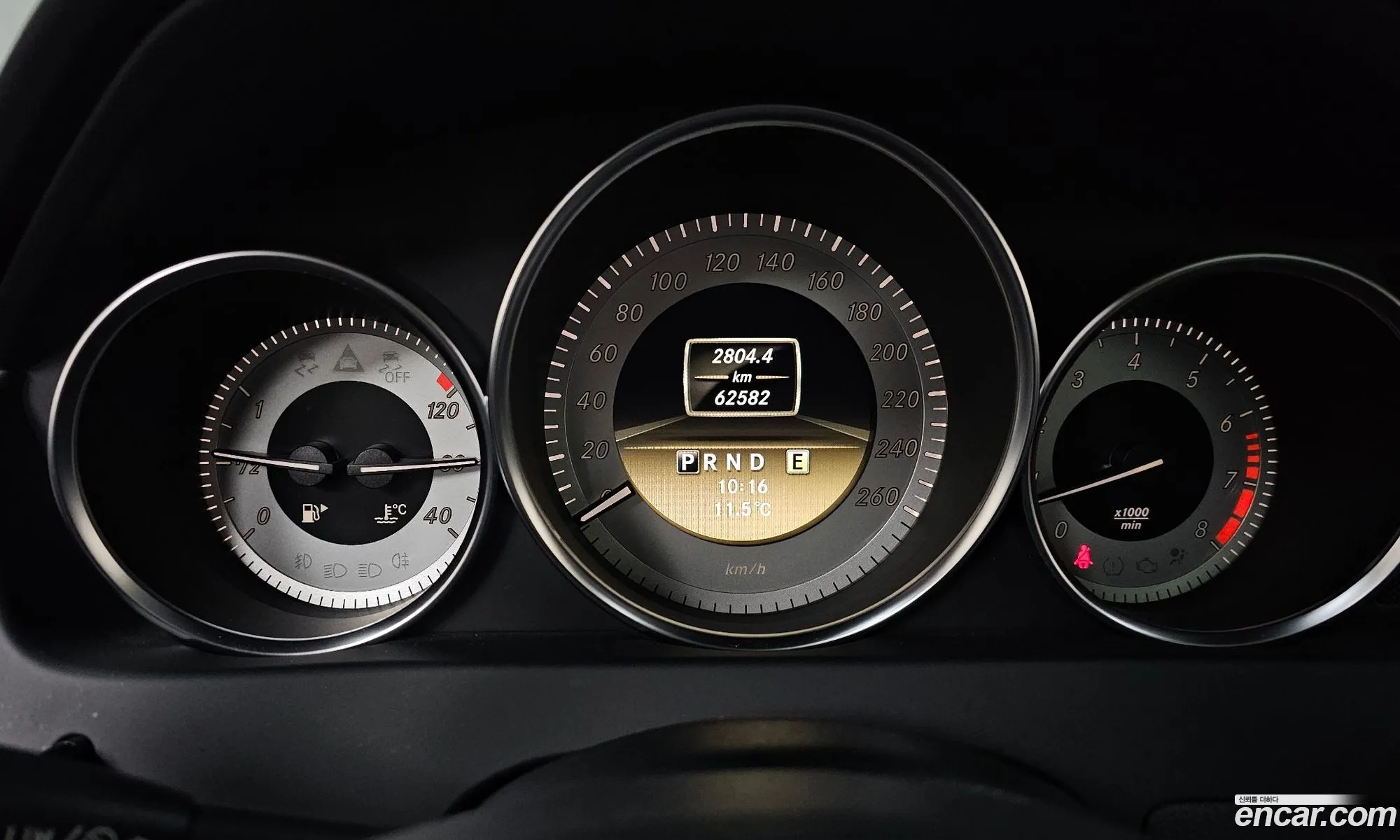 Mercedes-Benz C-Class W204 2012 WDDGF4JB3CA689296 — 3
