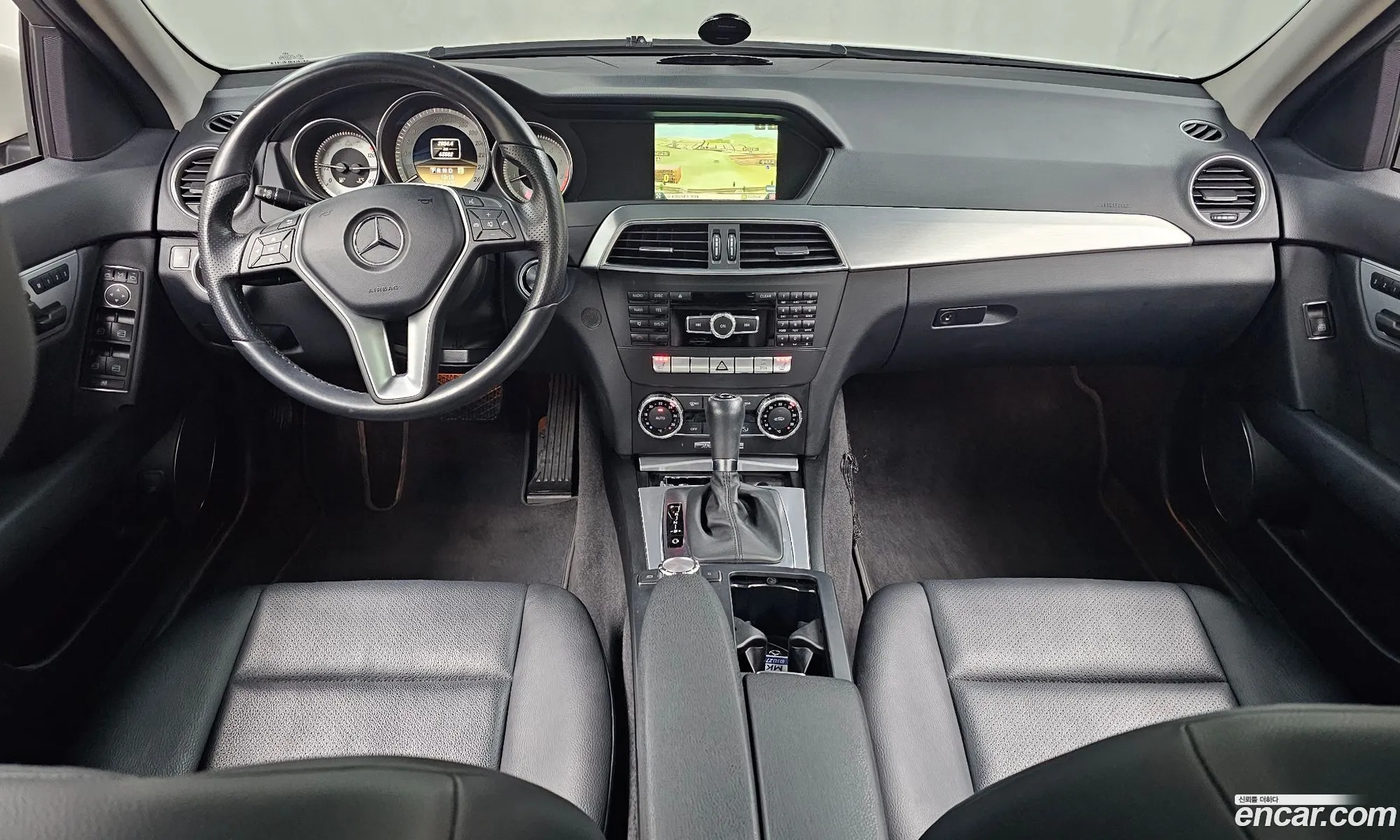 Mercedes-Benz C-Class W204 2012 WDDGF4JB3CA689296 — 5
