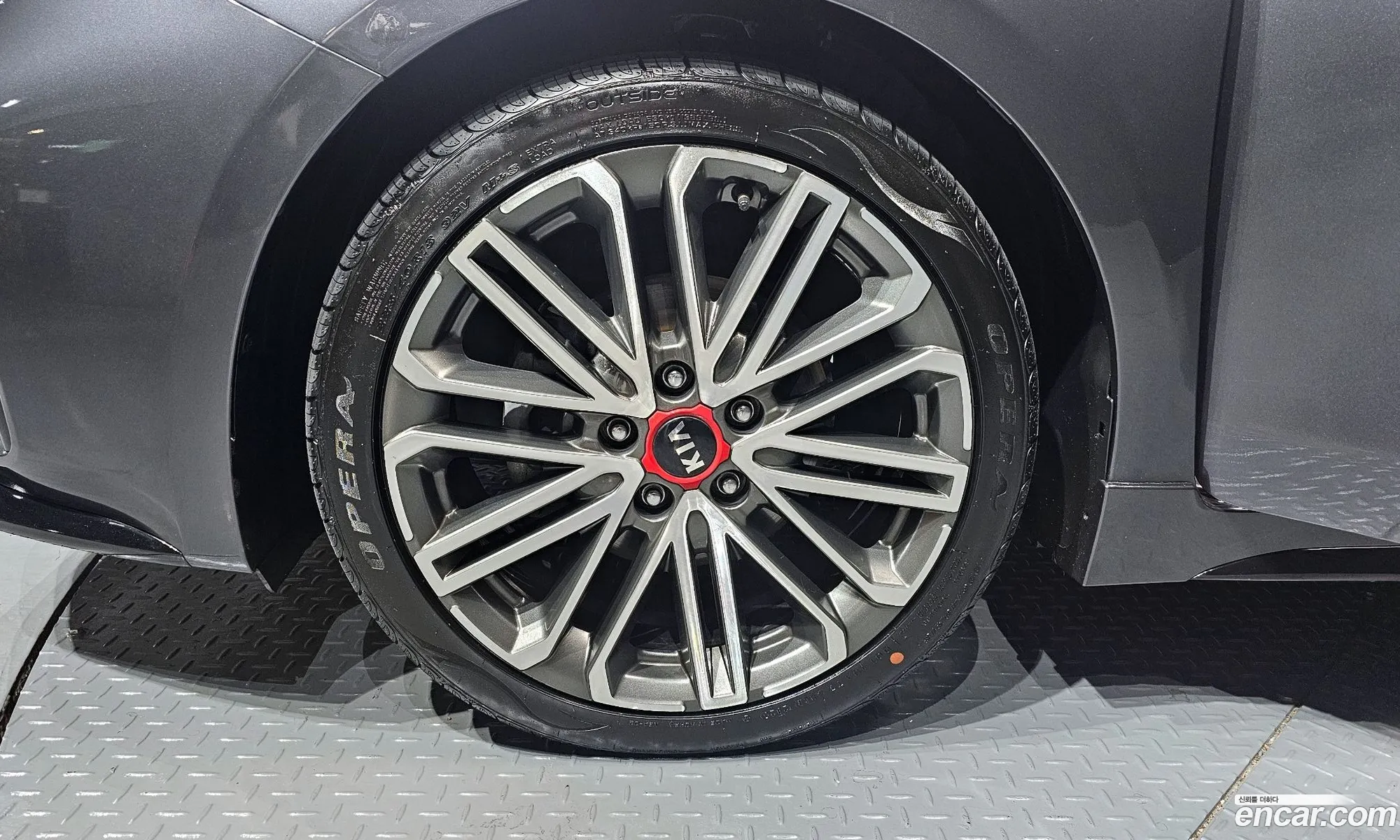 Kia K3 2019 — 10
