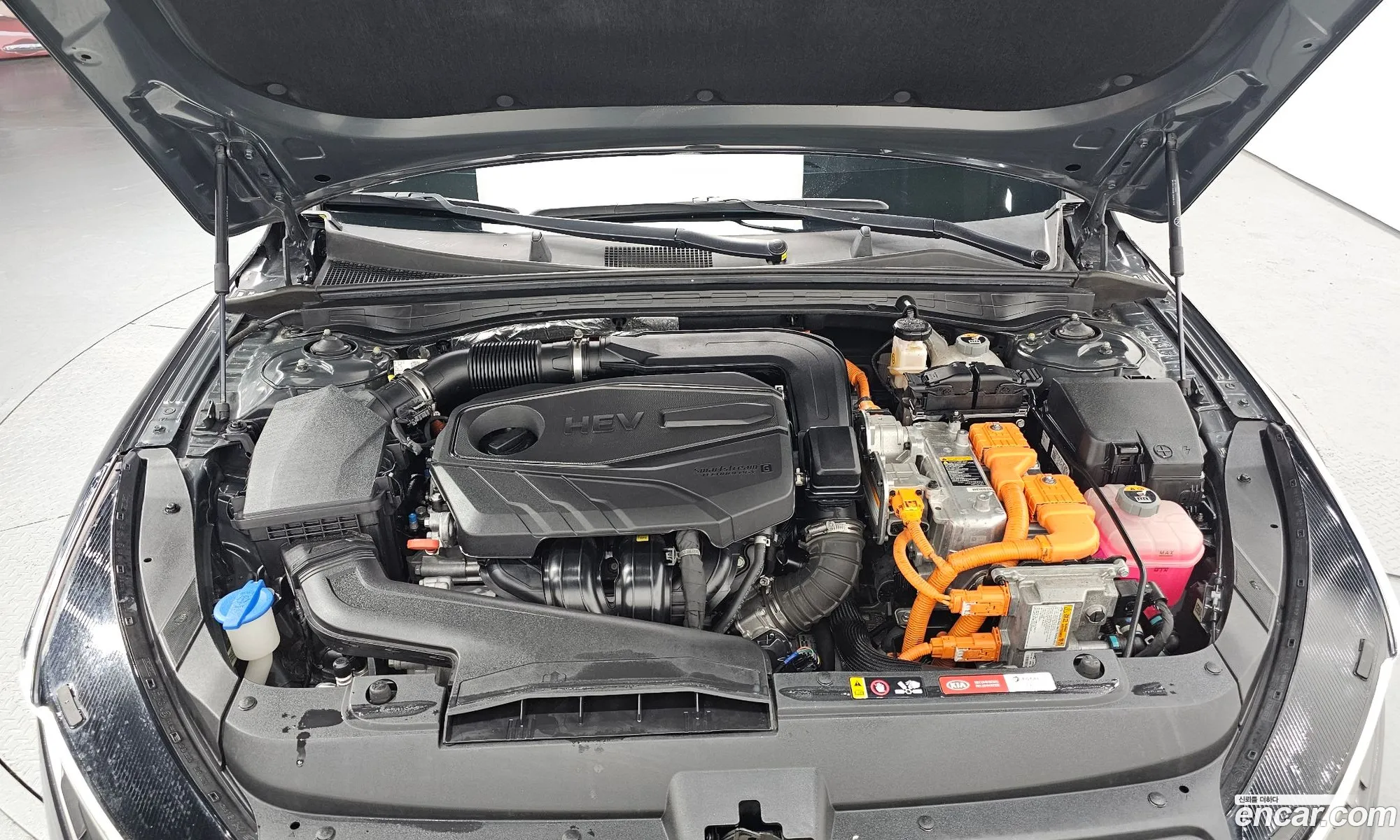 Kia K5 Hybrid 2021 — 17