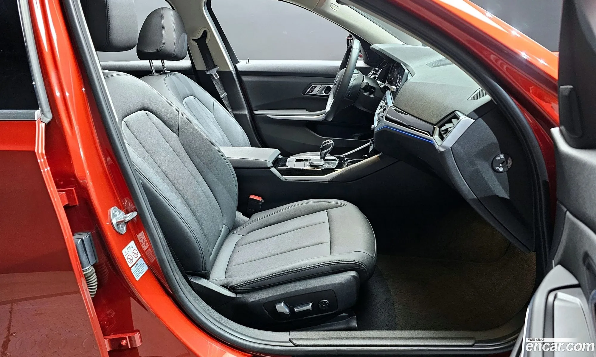 BMW 3 Series 2019 WBA5V5103KFH05426 — 16