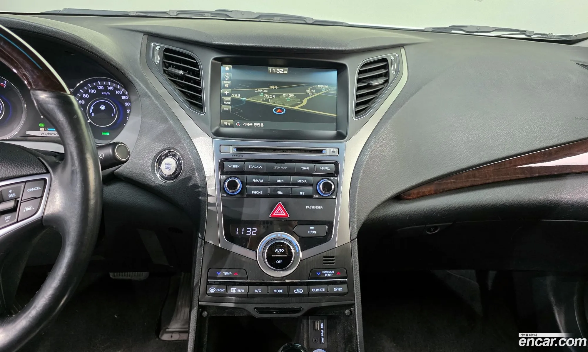 Hyundai Grandeur HG Hybrid 2016 — 9