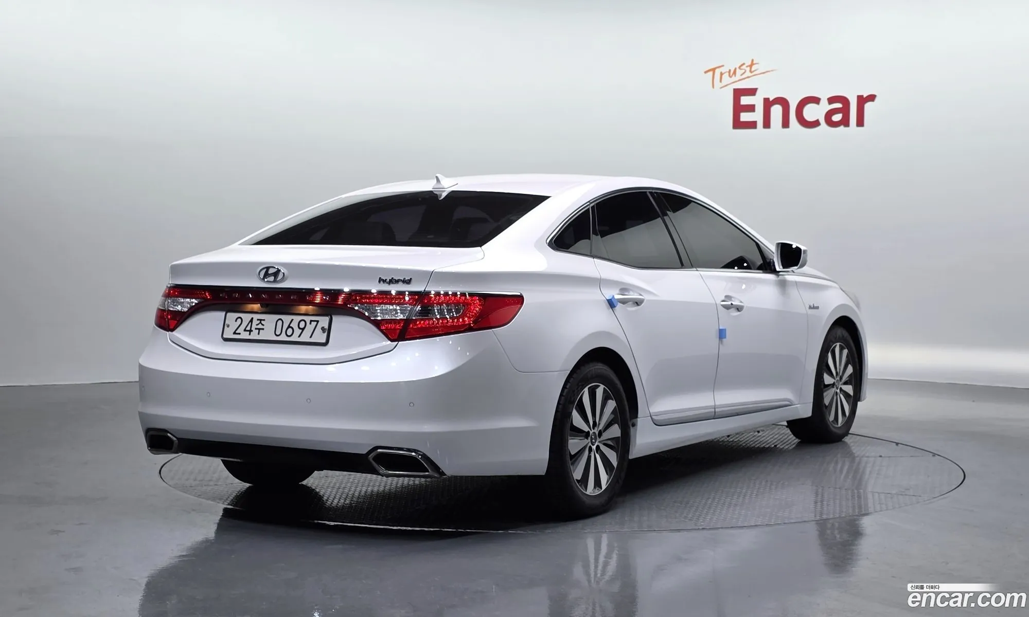 Hyundai Grandeur HG Hybrid 2016 — 2