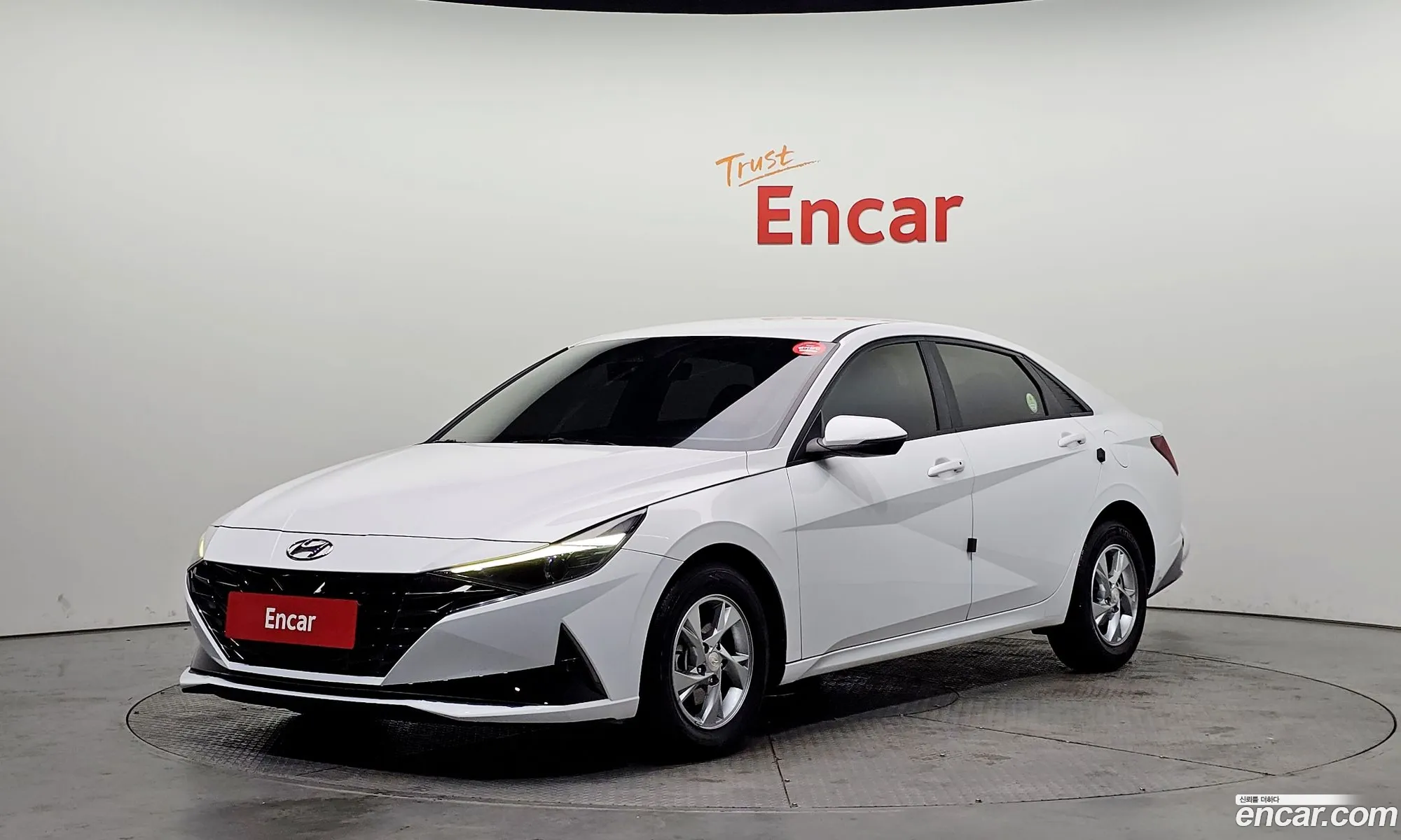 Hyundai Elantra 2020 — 10