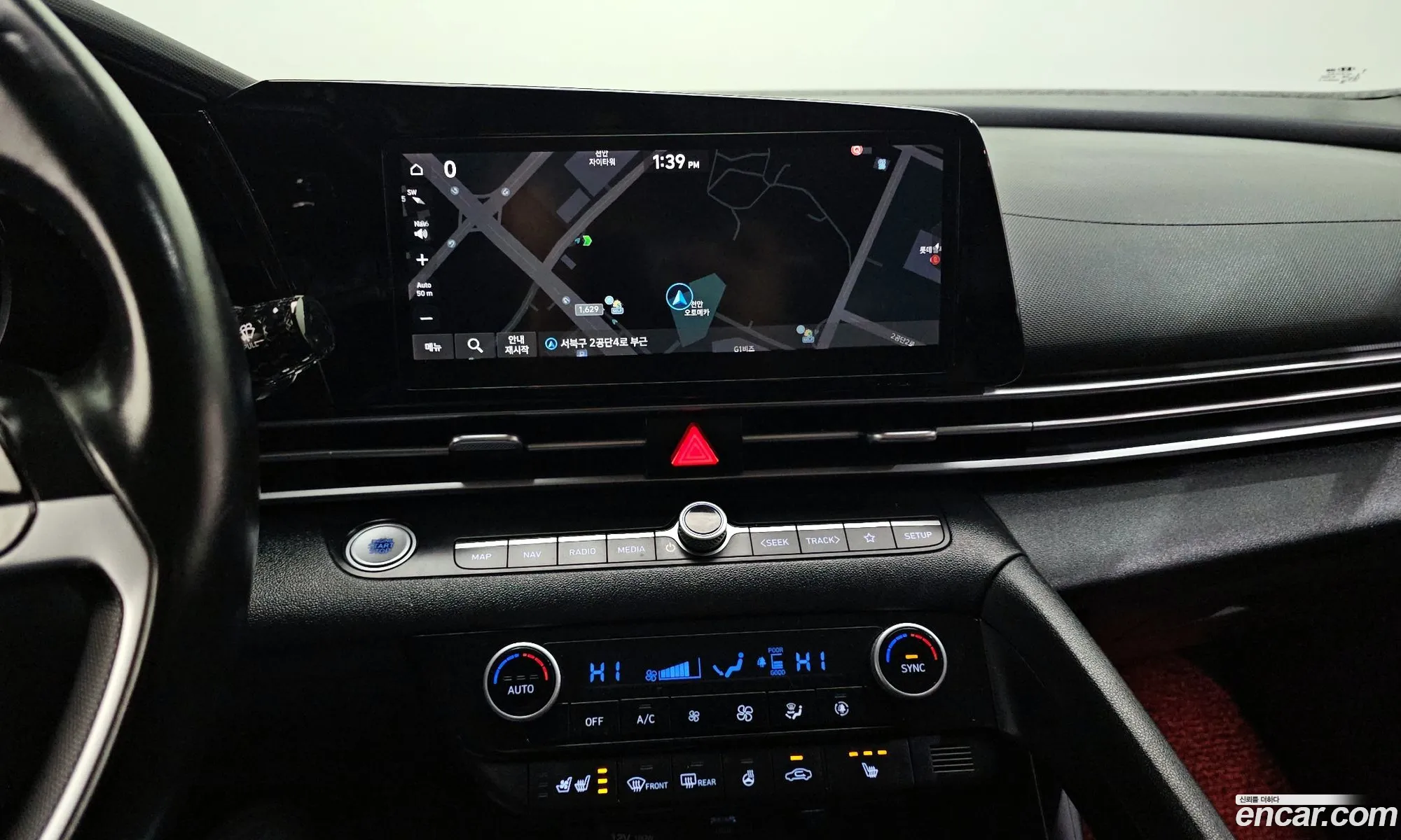 Hyundai Elantra 2020 — 16