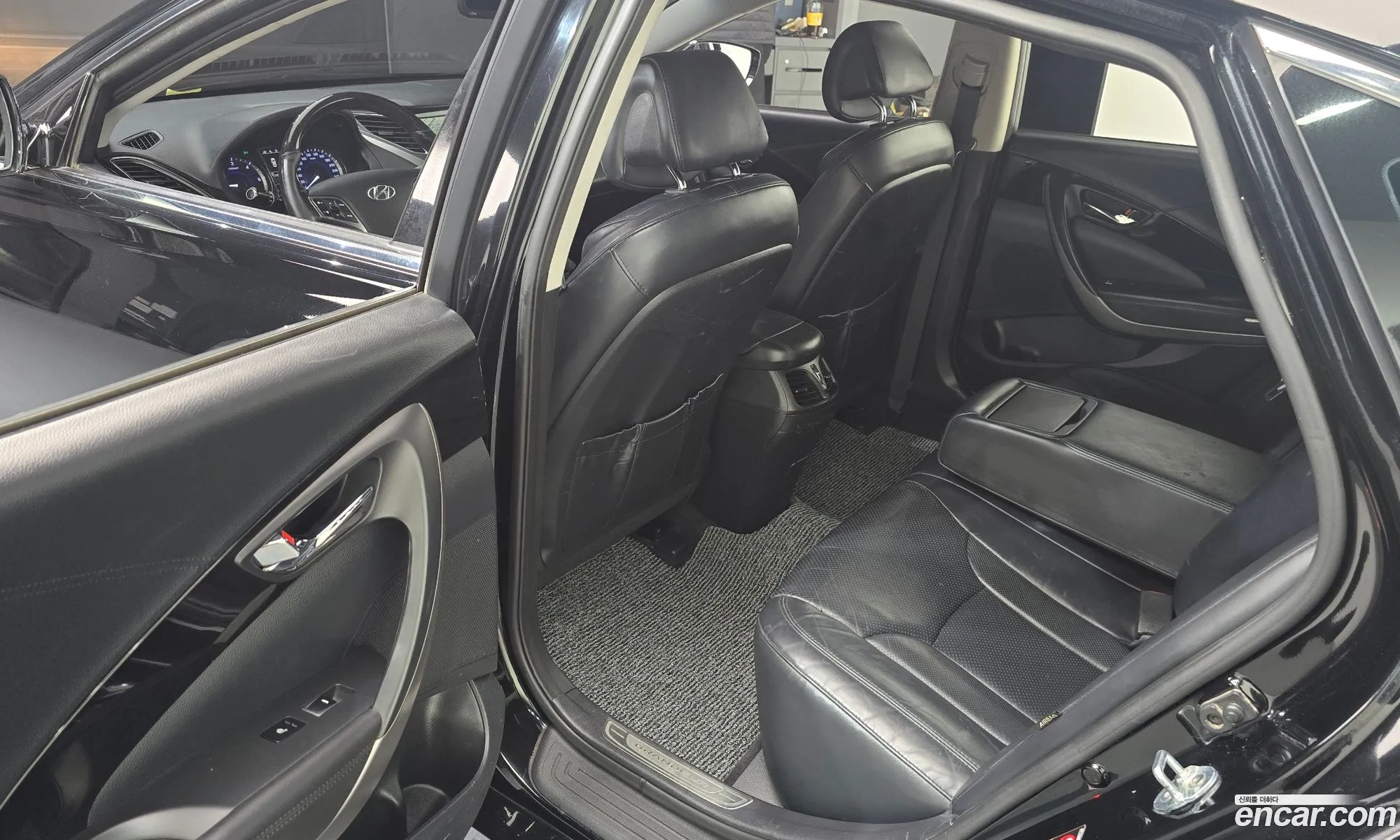 Hyundai Grandeur HG 2016 — 11
