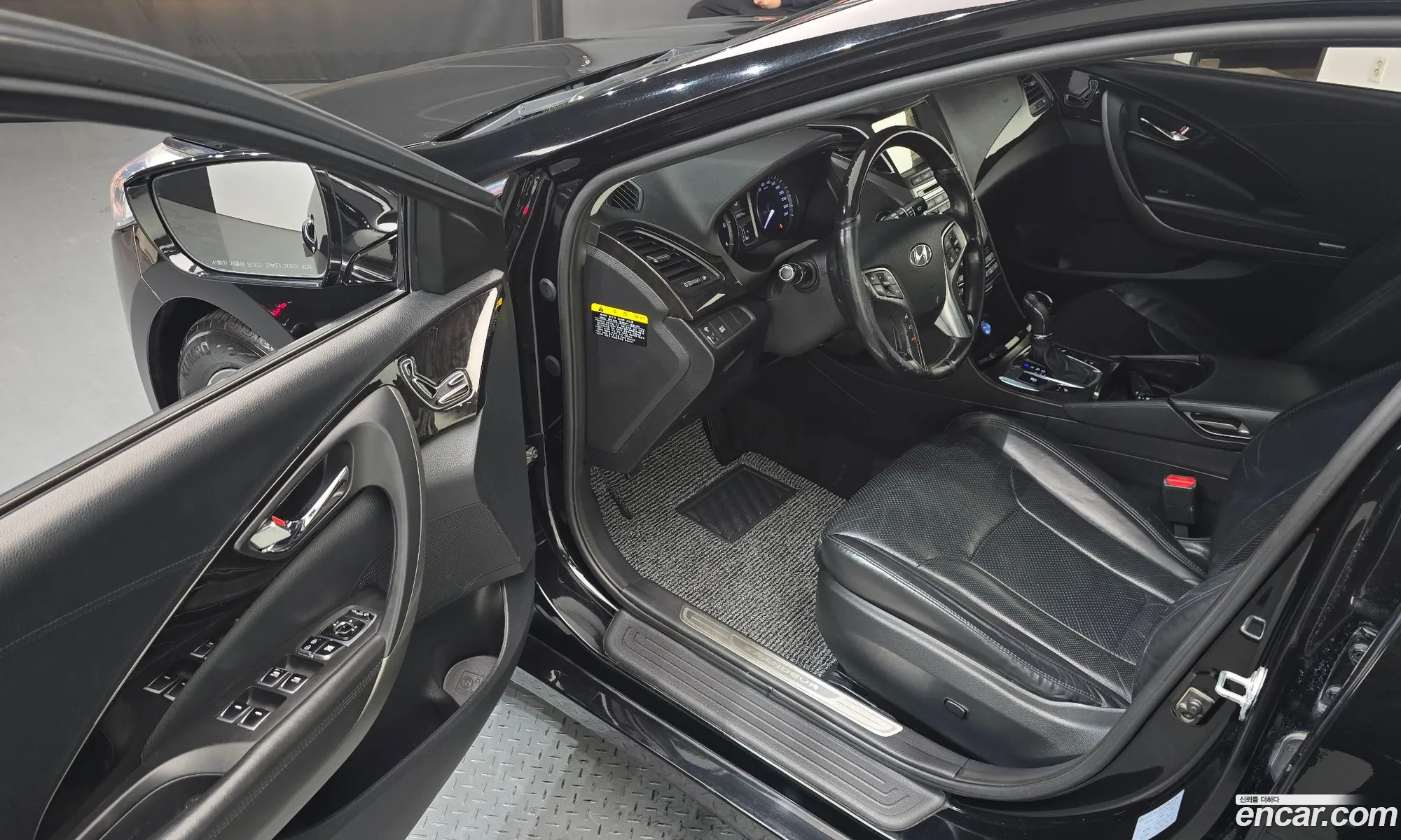 Hyundai Grandeur HG 2016 — 5