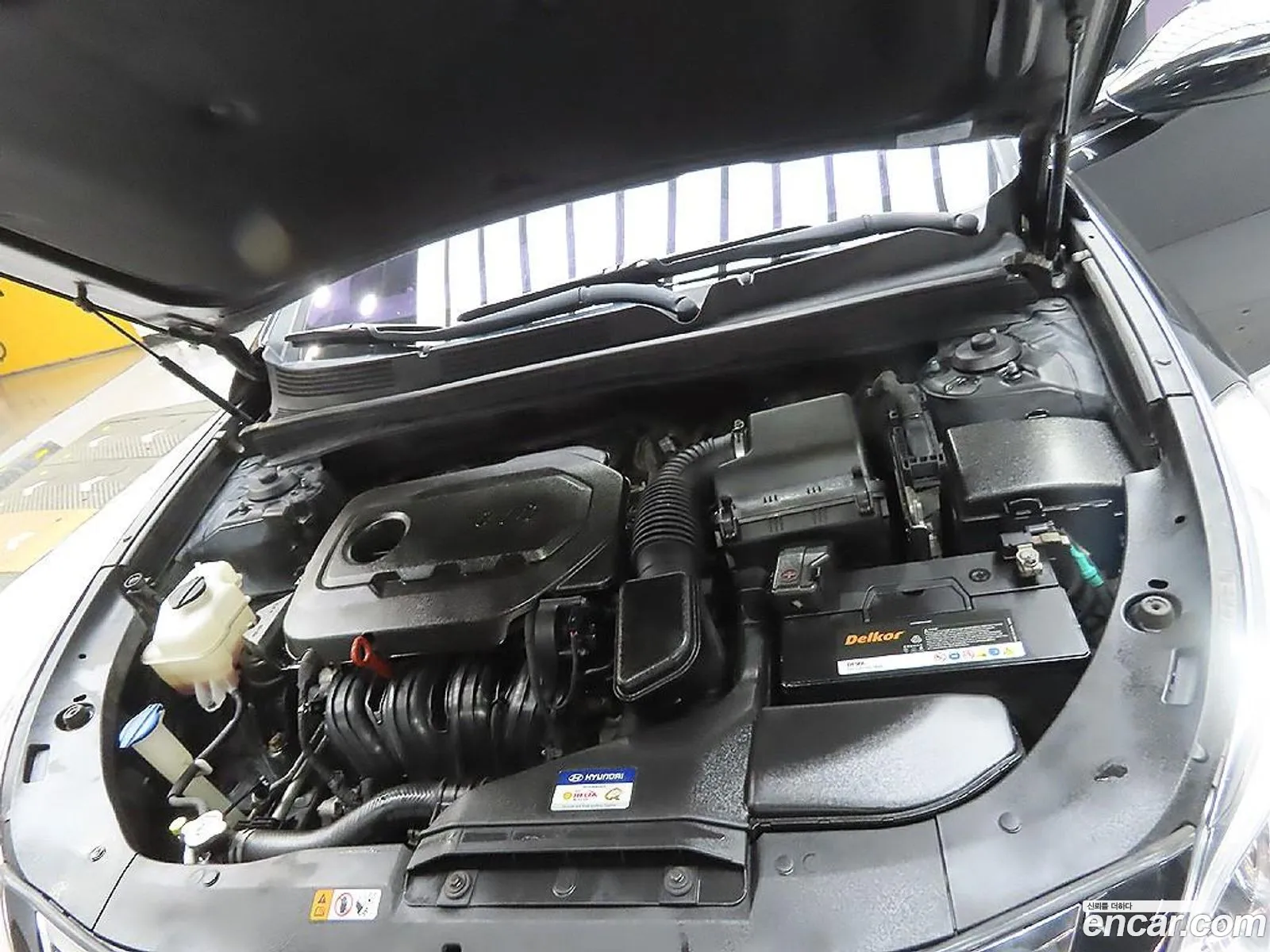 Hyundai Grandeur HG 2016 — 18