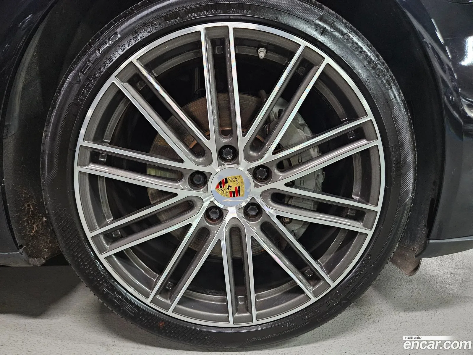 Porsche Panamera 2018 — 14