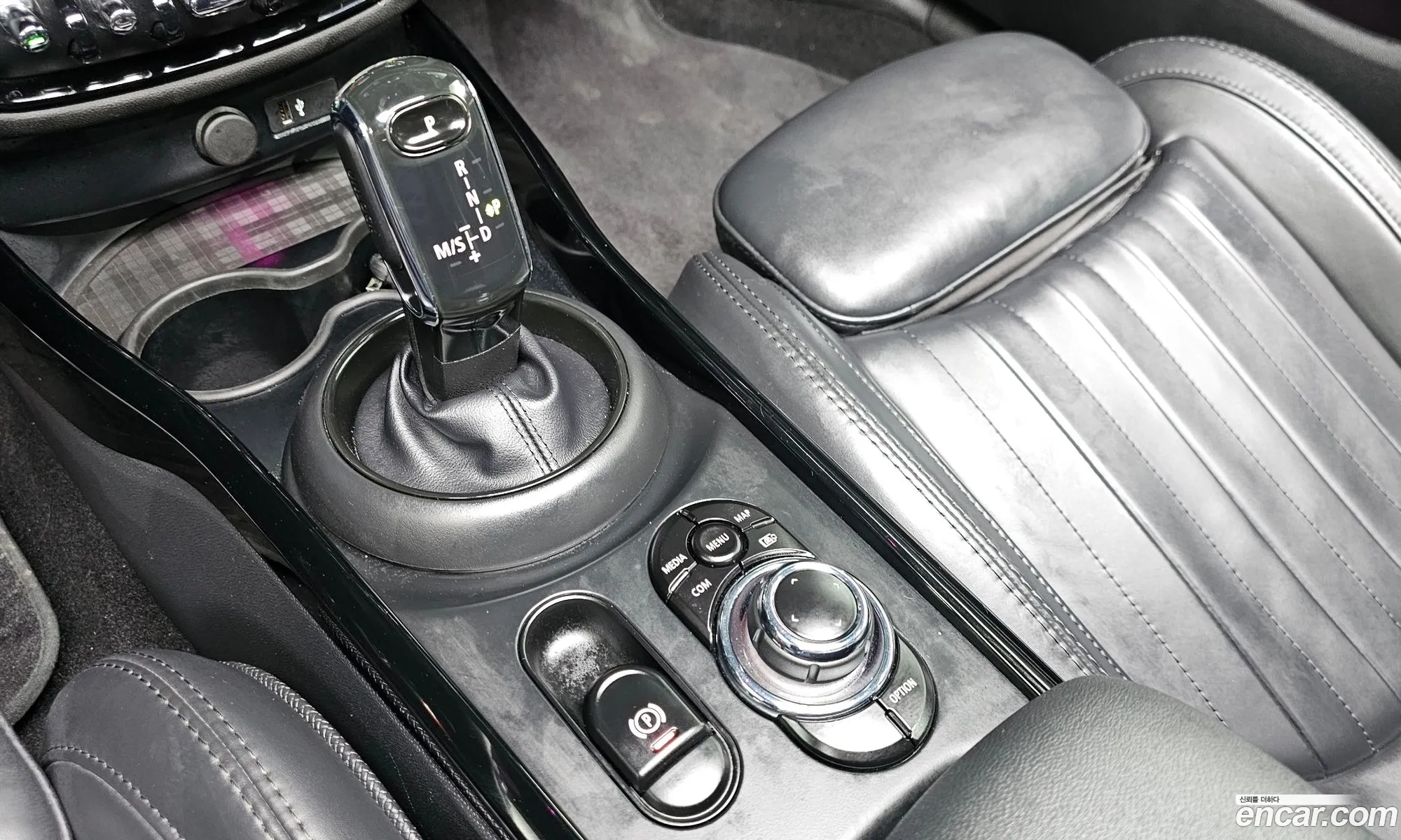Mini Cooper S Clubman 2023 — 2