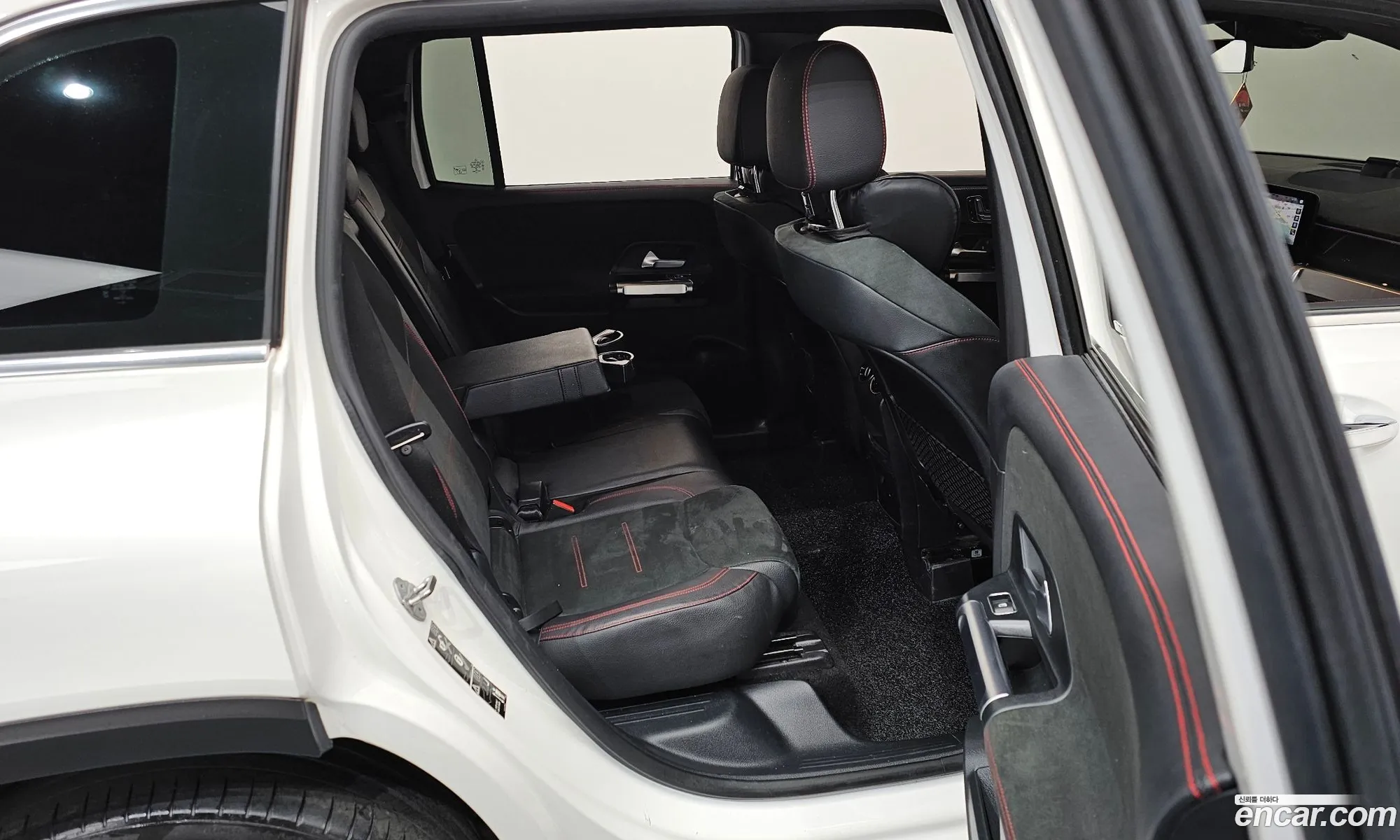 Mercedes-Benz GLB-Class X247 2021 — 20